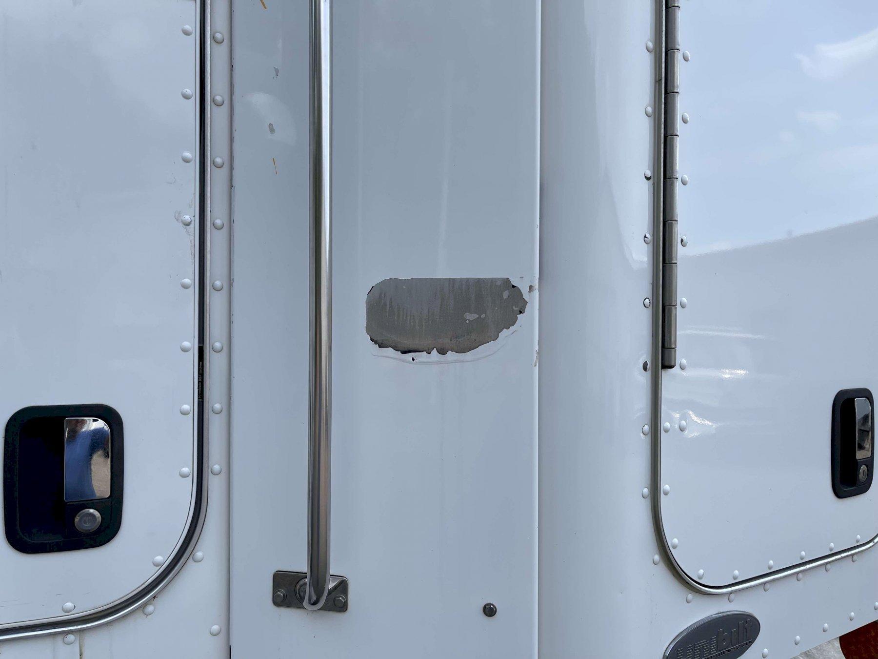 2011 Peterbilt 367 Flat Top Sleeper - image 44