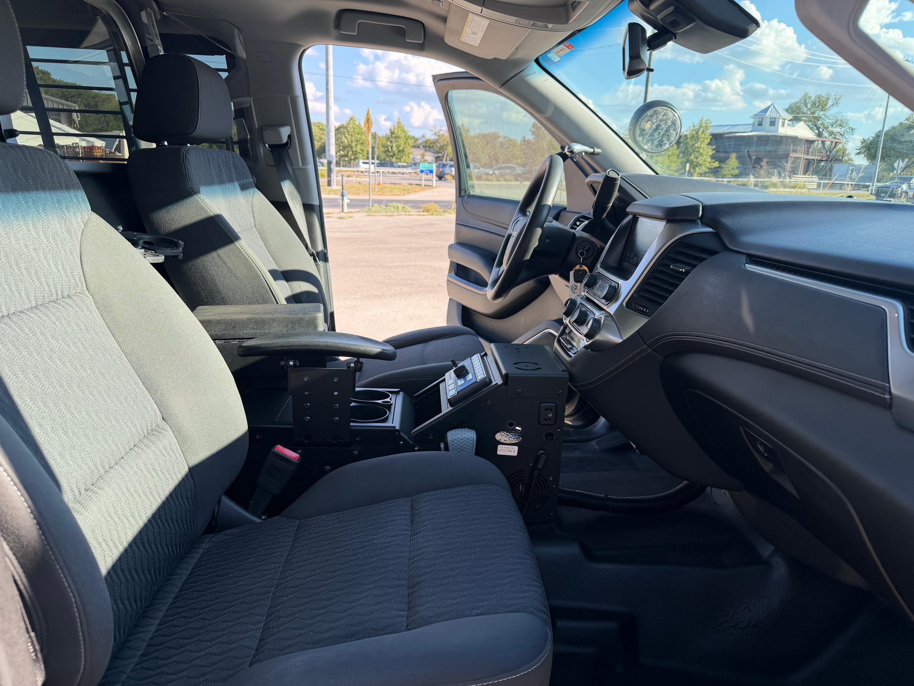 2019 Chevrolet Tahoe **Fully Equipped** - image 14