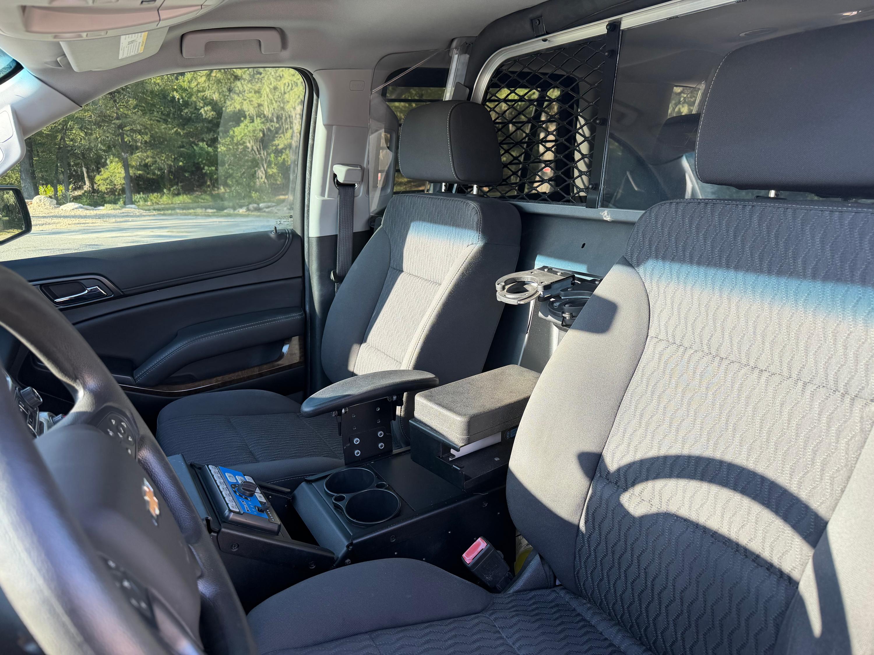 2019 Chevrolet Tahoe **Fully Equipped** - image 9