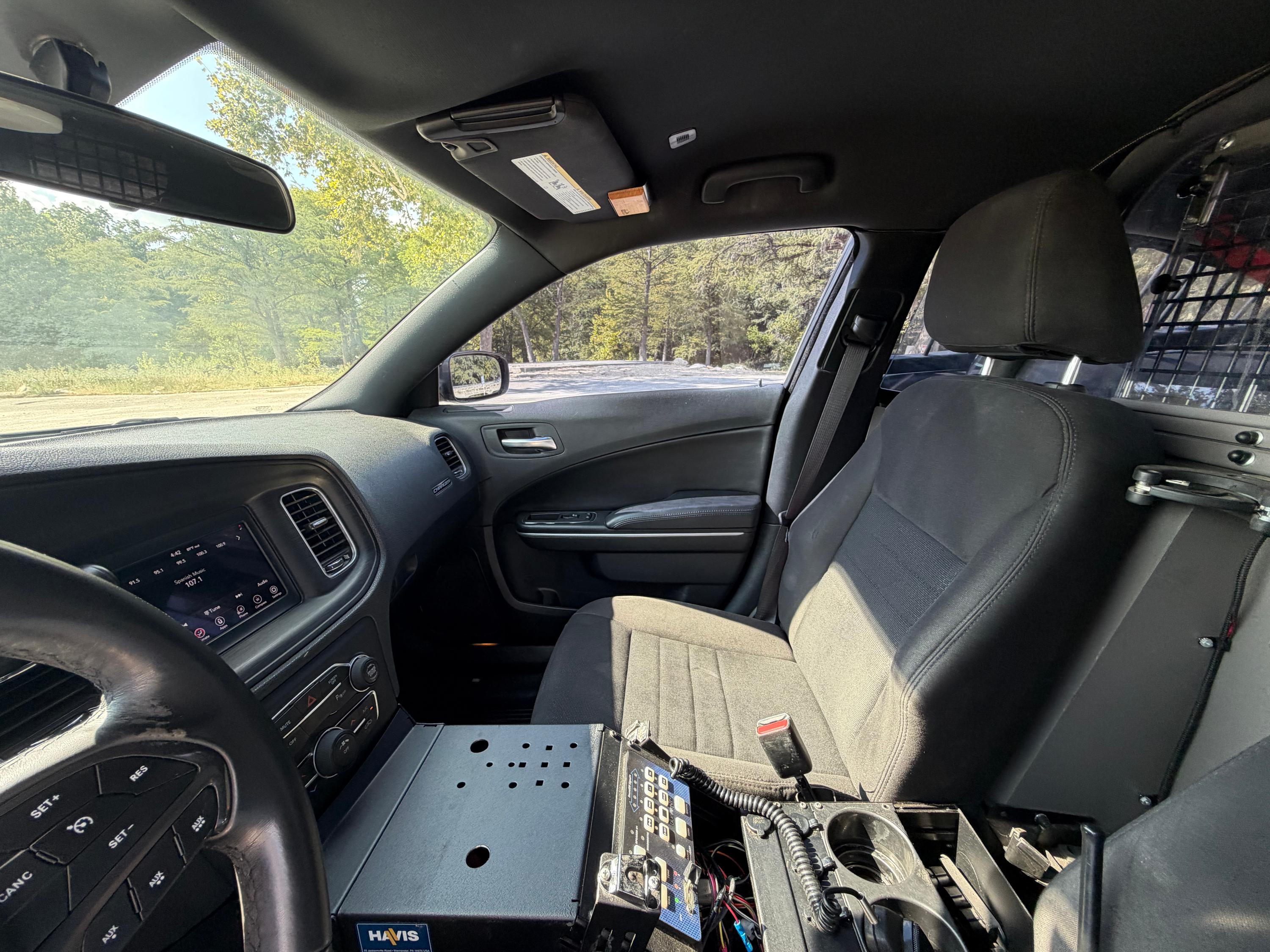 2019 Dodge Charger - Police **Equipped** - image 9