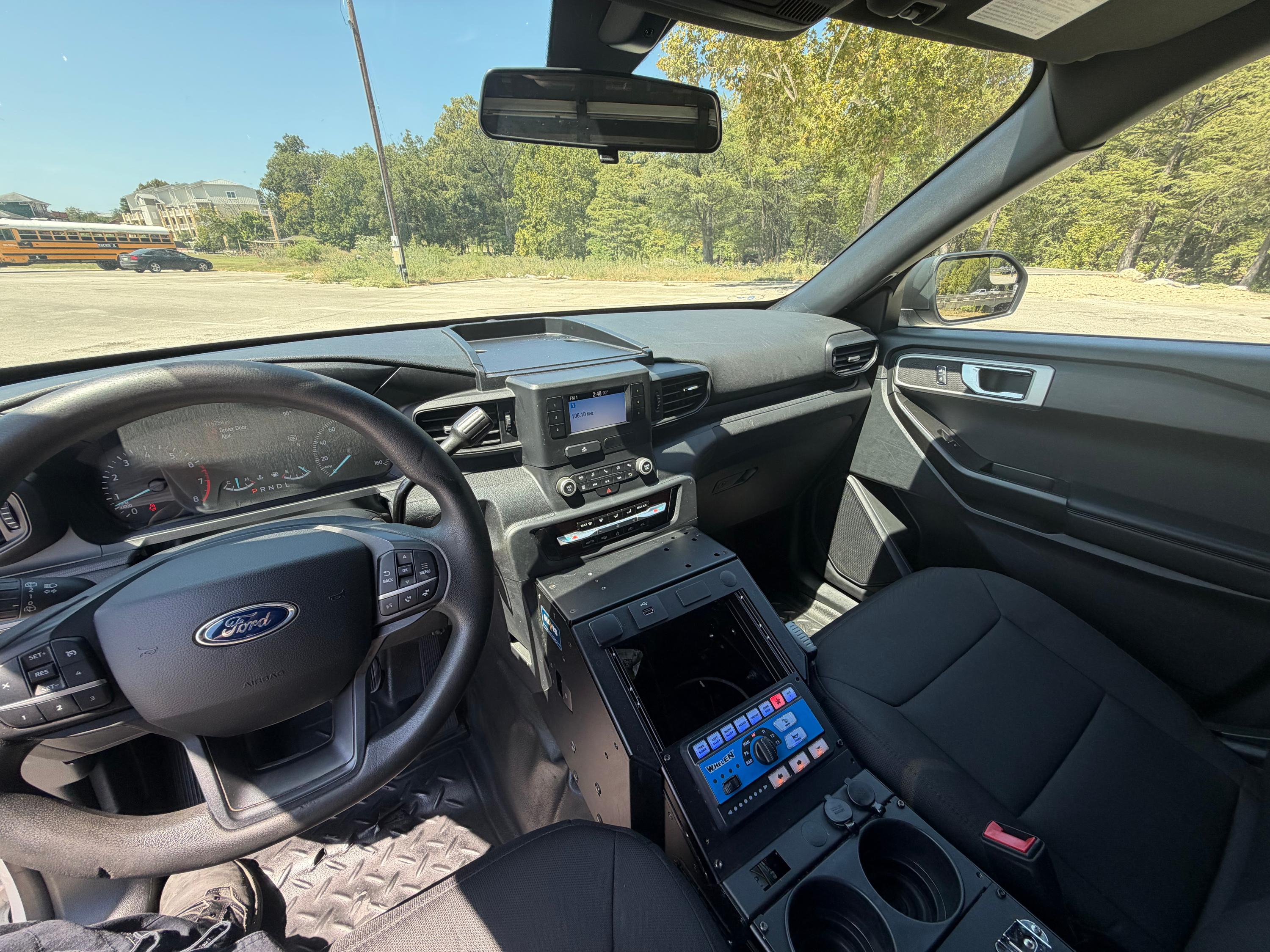 2020 Ford Police Interceptor Utility AWD 4x4 Command Unit - image 12