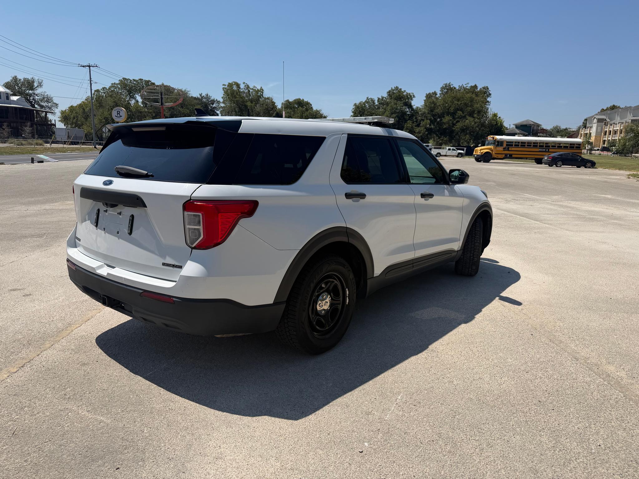 2020 Ford Police Interceptor Utility AWD 4x4 Command Unit - image 2