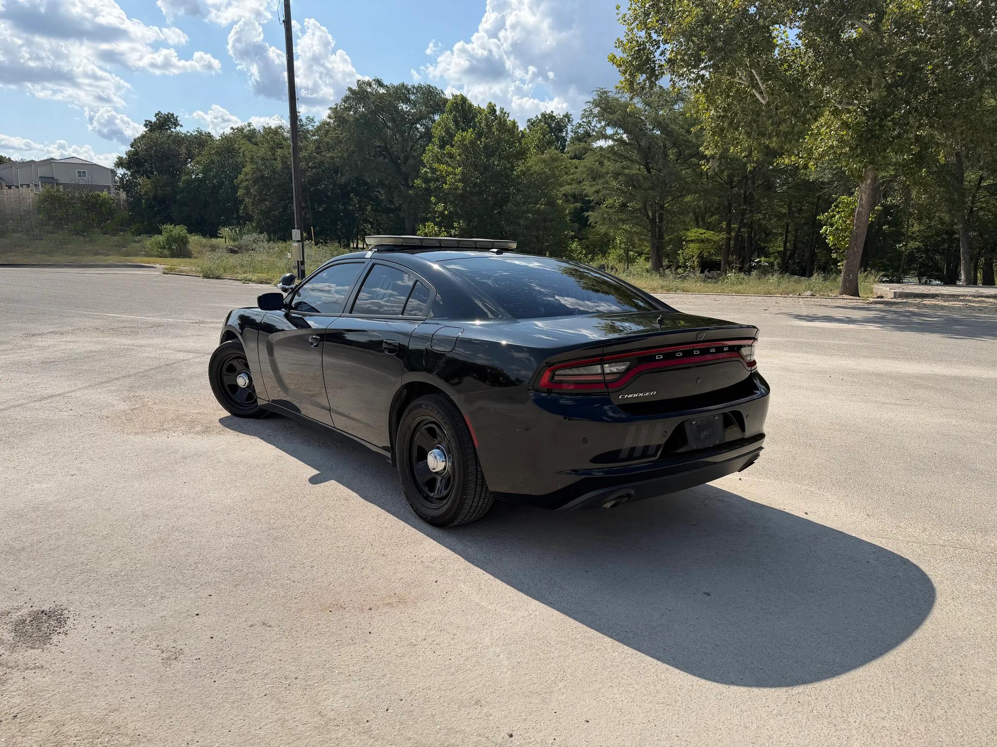 2019 Dodge Charger - Police **Equipped** - image 3