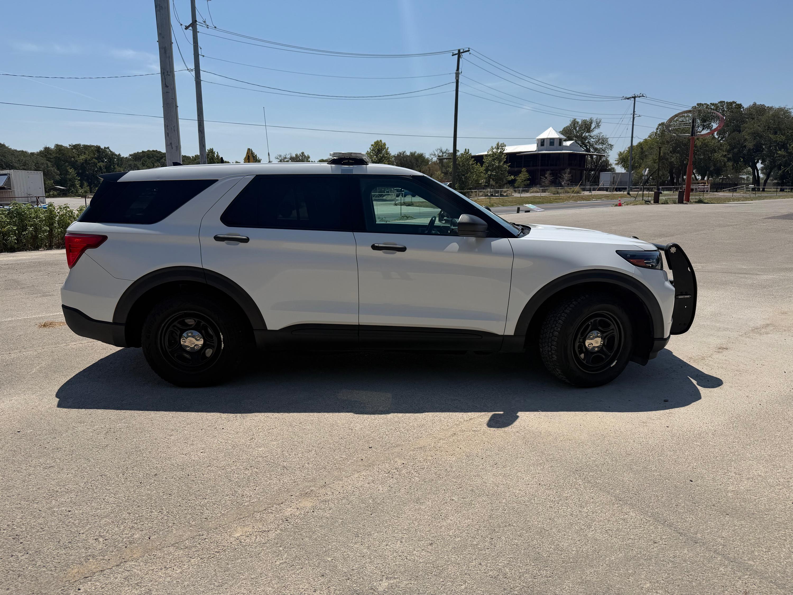 2020 Ford Police Interceptor Utility AWD 4x4 Command Unit - image 8