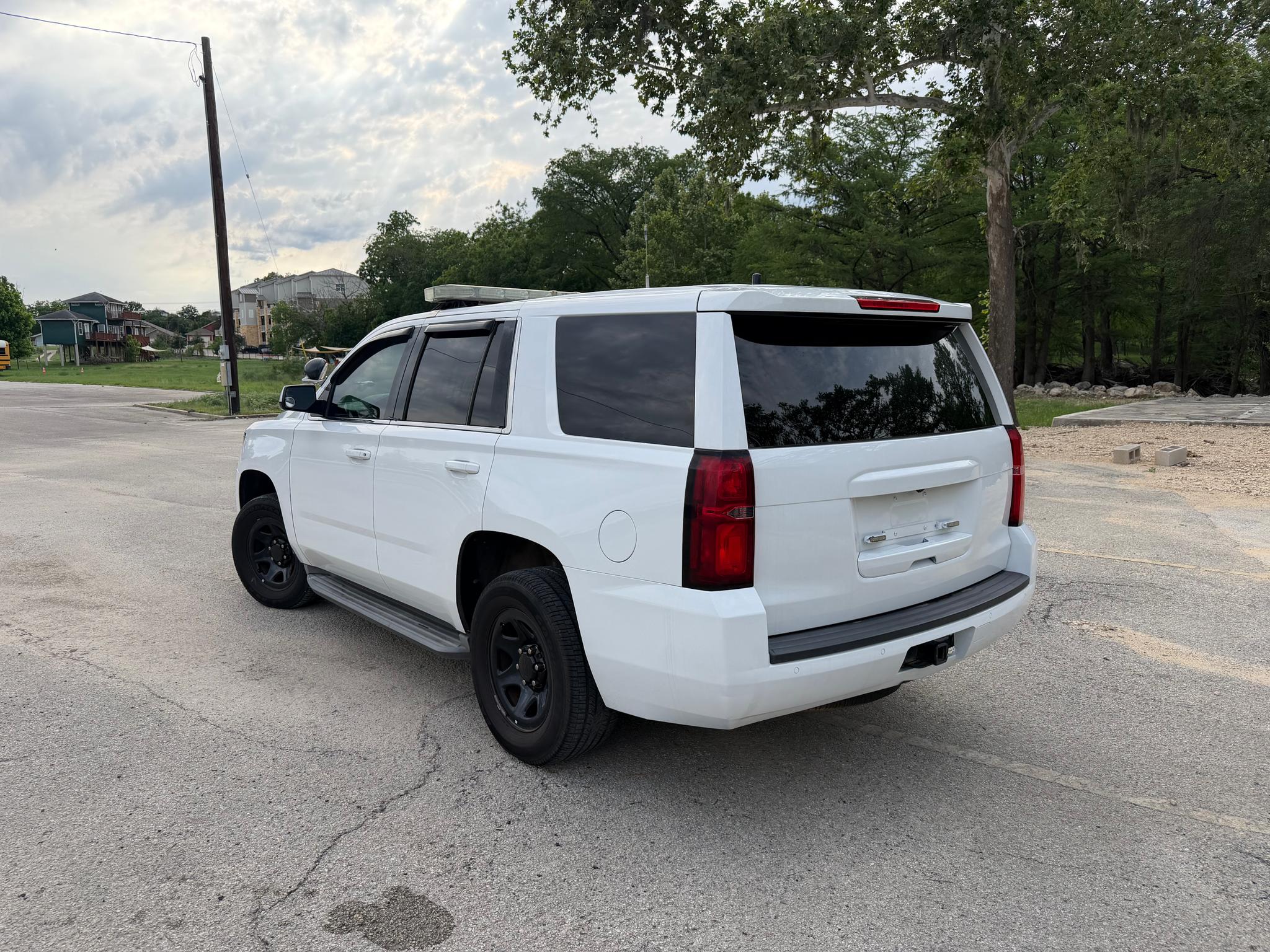 2016 Chevrolet Tahoe Police **Fully Equipped** - image 3