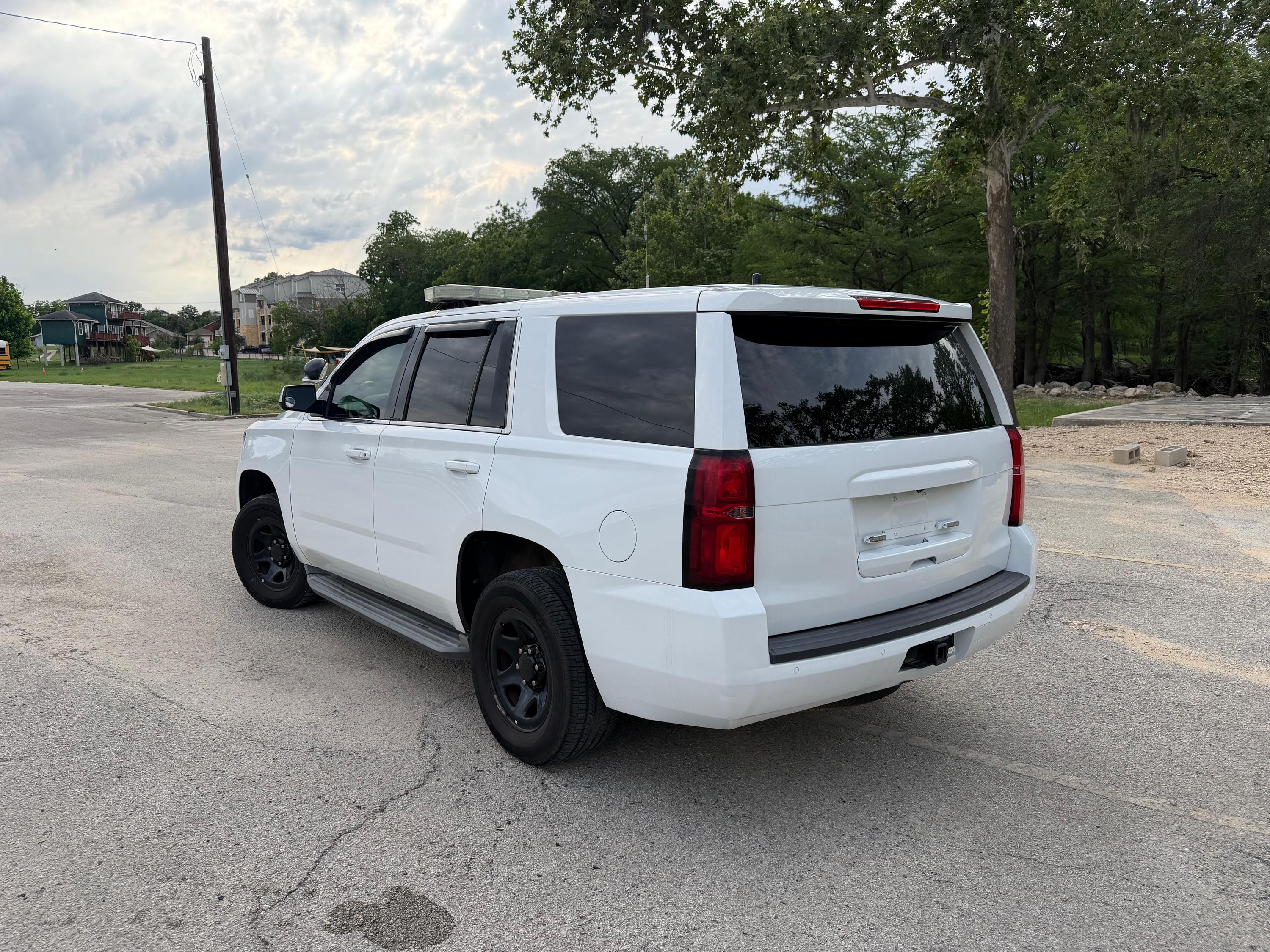 2016 Chevrolet Tahoe Police **Fully Equipped** - image 3