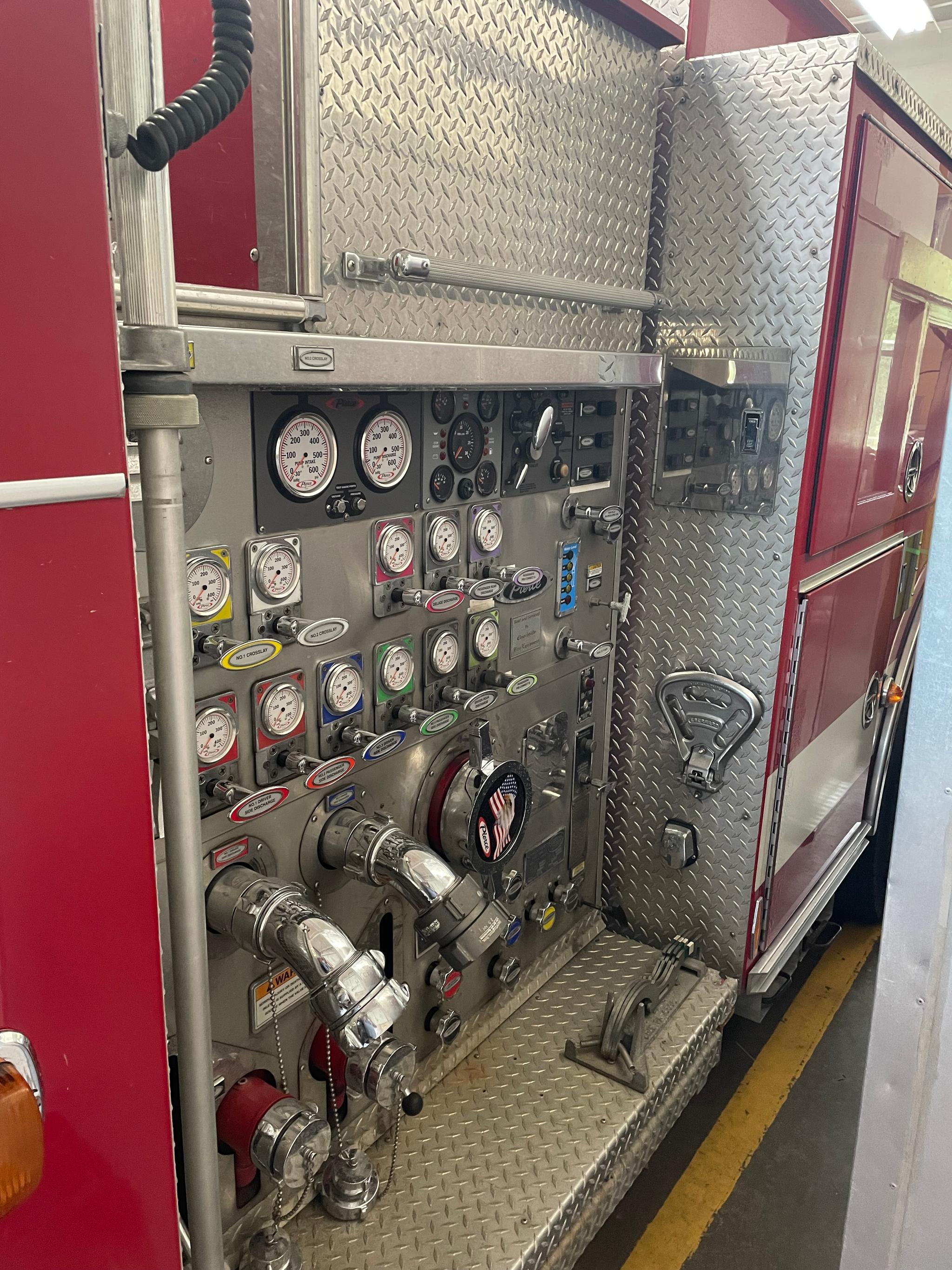 2004 Pierce Dash Pumper - image 5