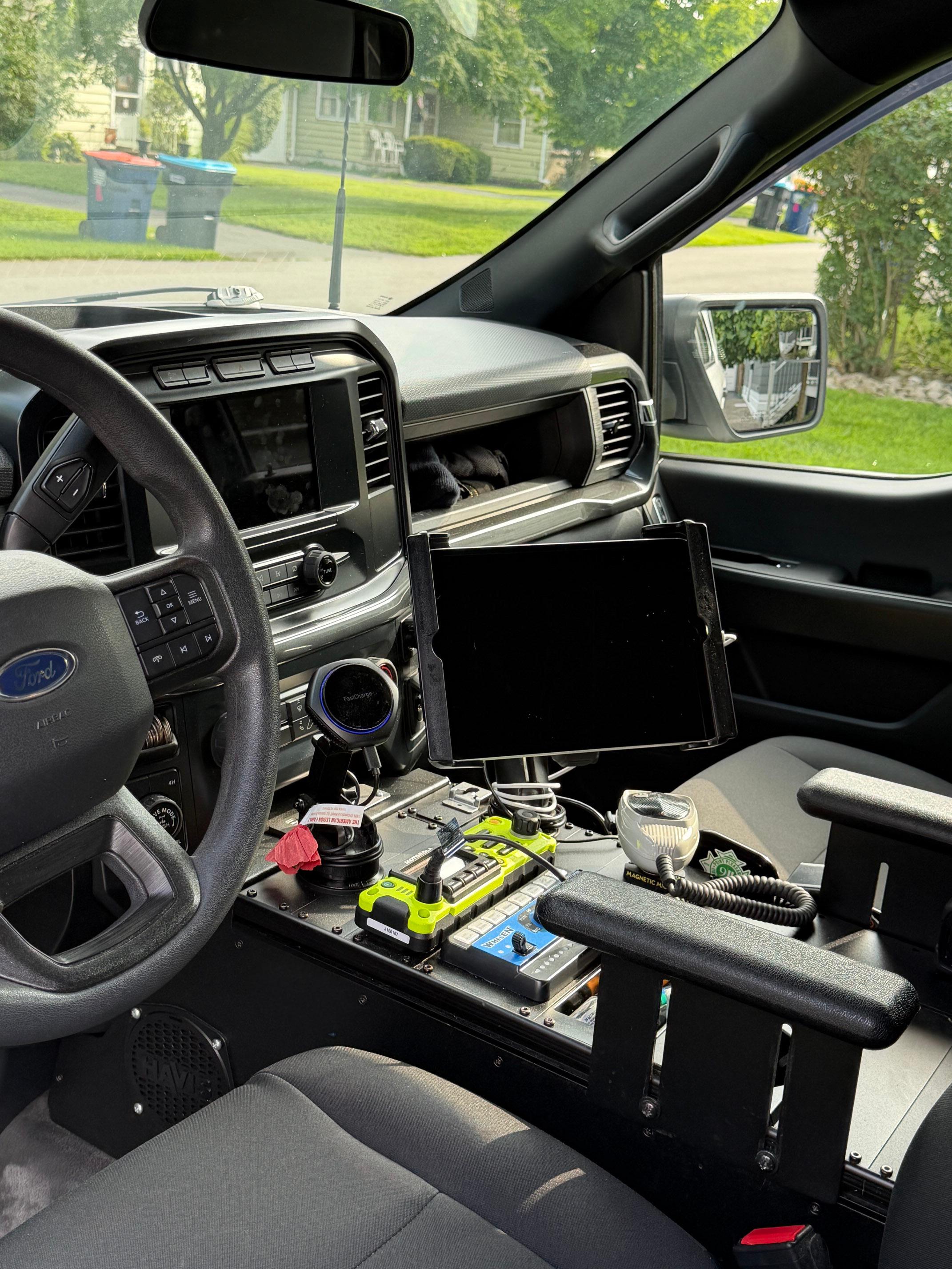2022 Ford F-150 4x4 Command Unit - image 5