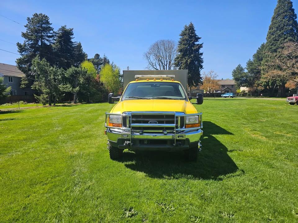 2000 F550 4X4 7.3 Powerstroke - image 2
