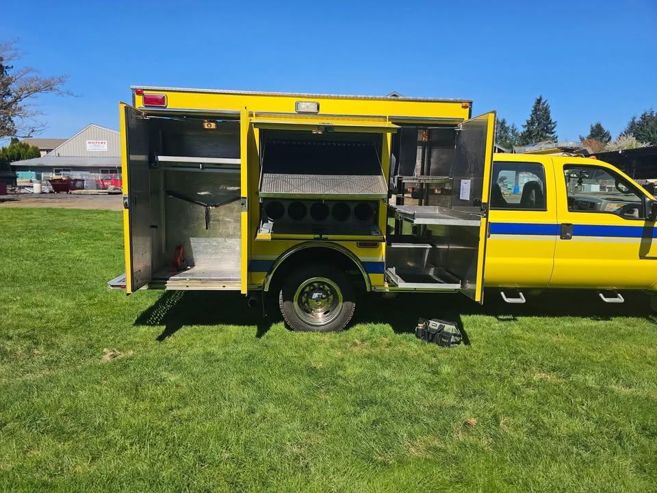 2000 F550 4X4 7.3 Powerstroke - image 5