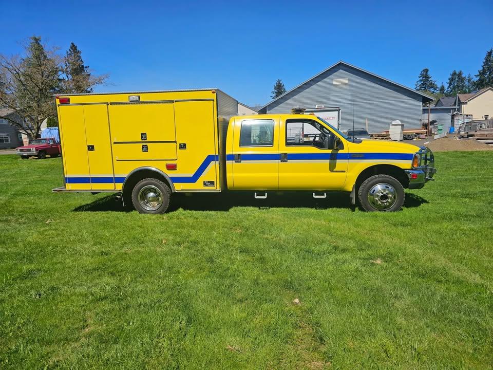 2000 F550 4X4 7.3 Powerstroke - image 8