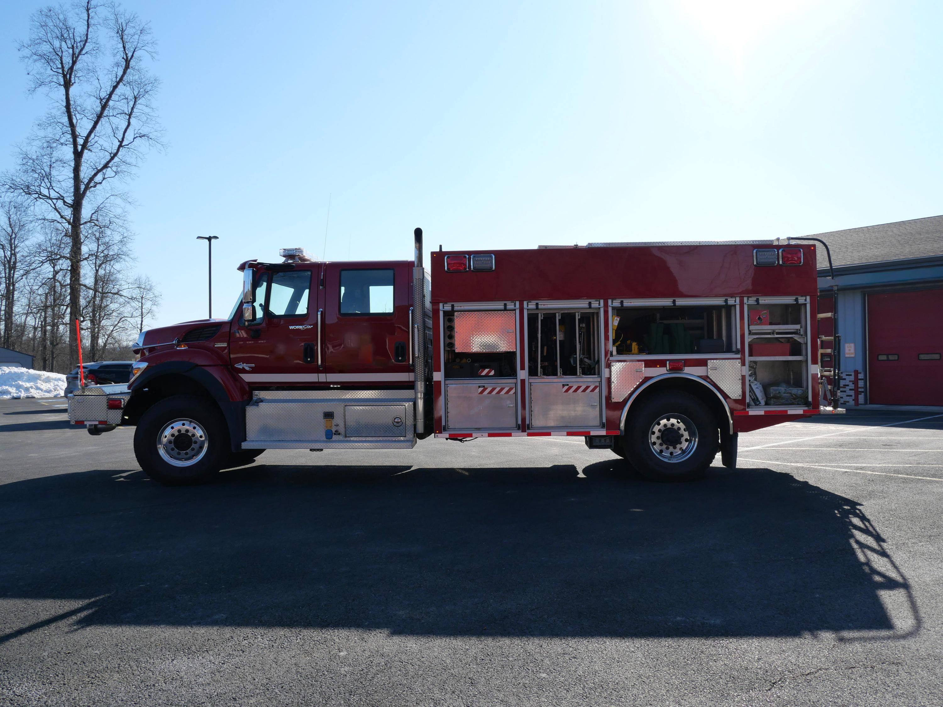 2012 Summit International 4x4 Medium Rescue - image 18