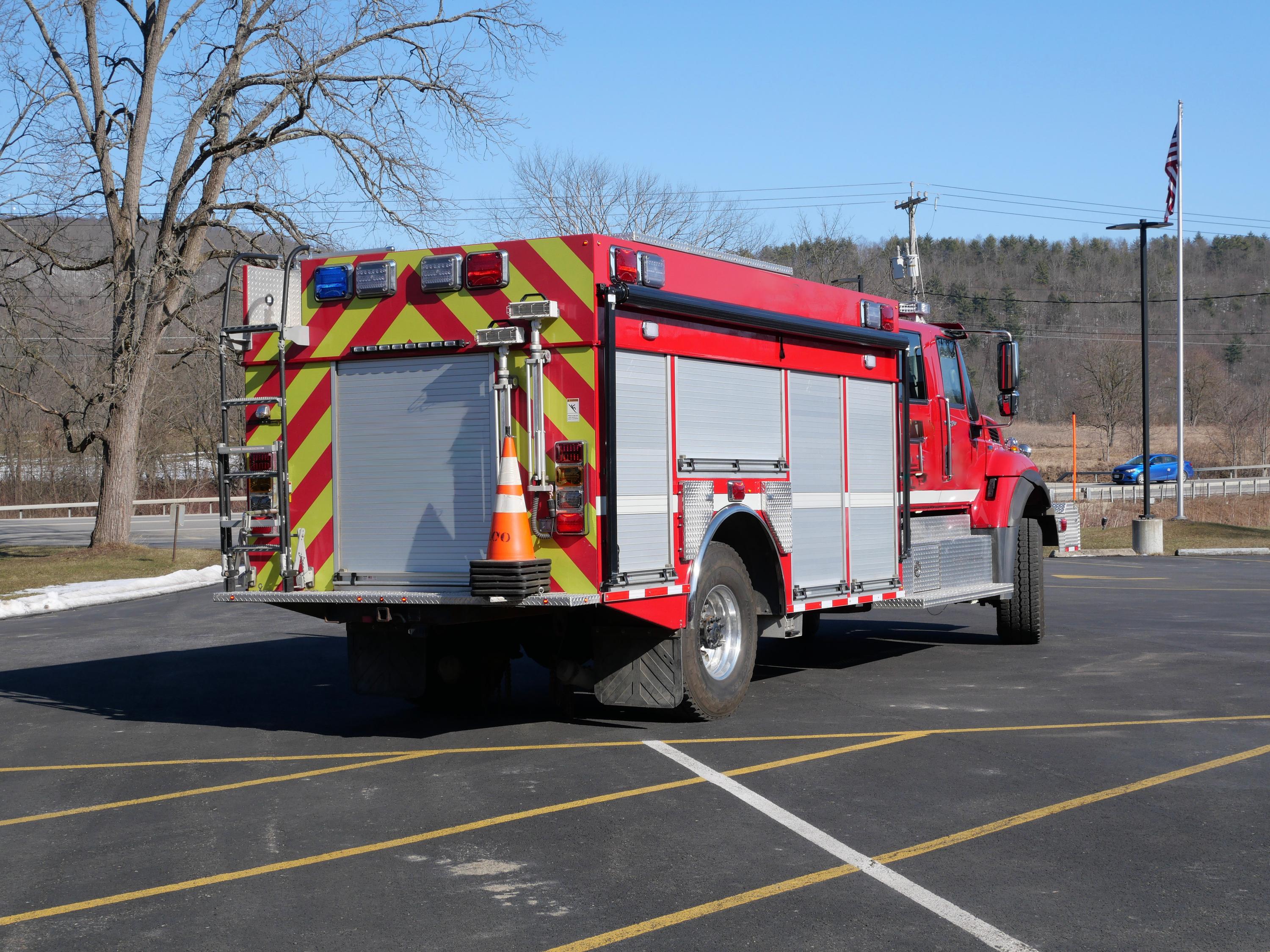 2012 Summit International 4x4 Medium Rescue - image 6