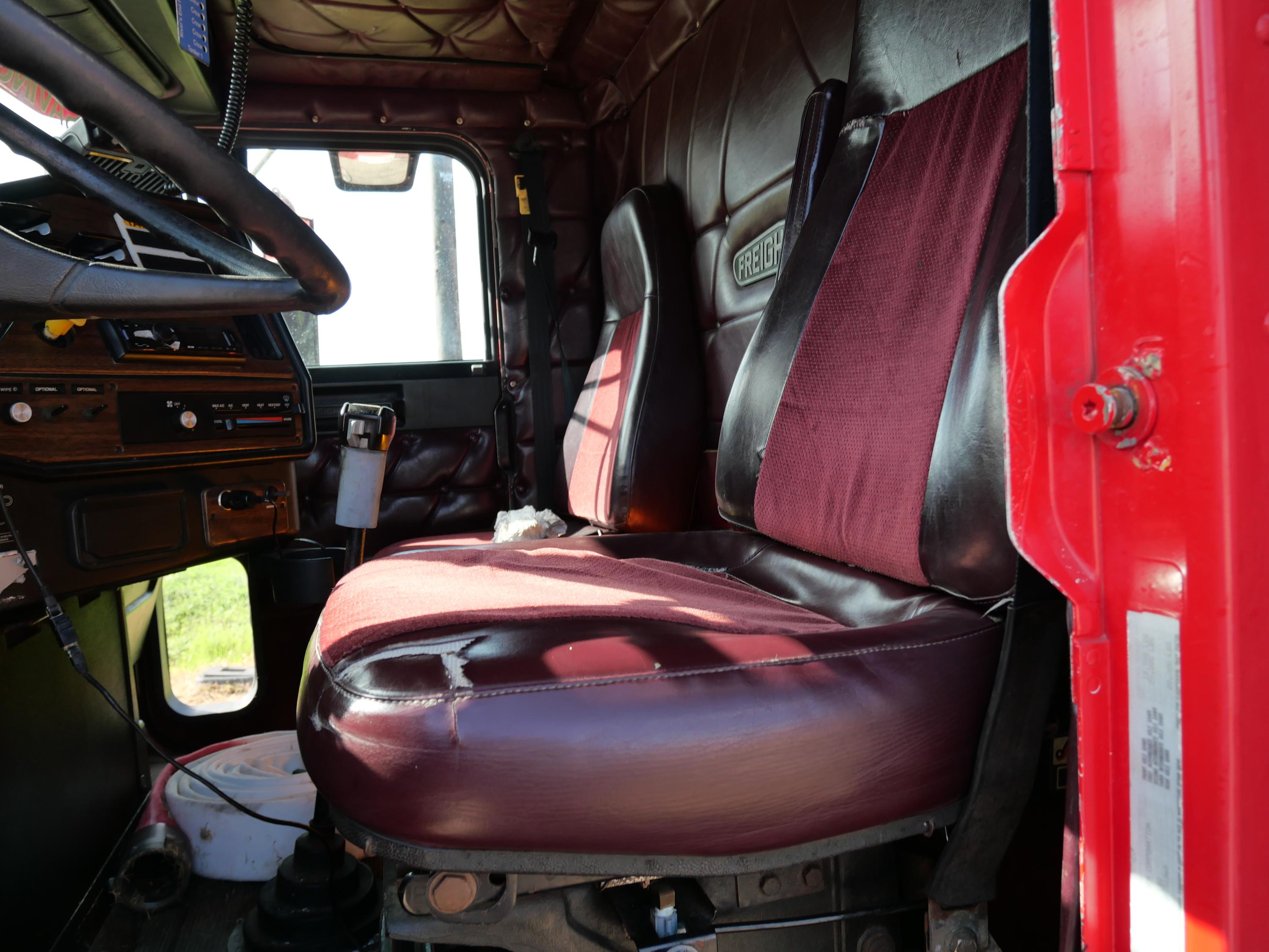 1996 Freightliner 3300 Gallon Tanker/Tender - image 22