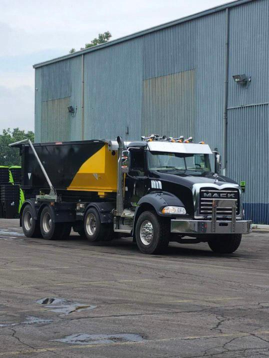 2022 Mack SwapLoader Hooklift - image 2