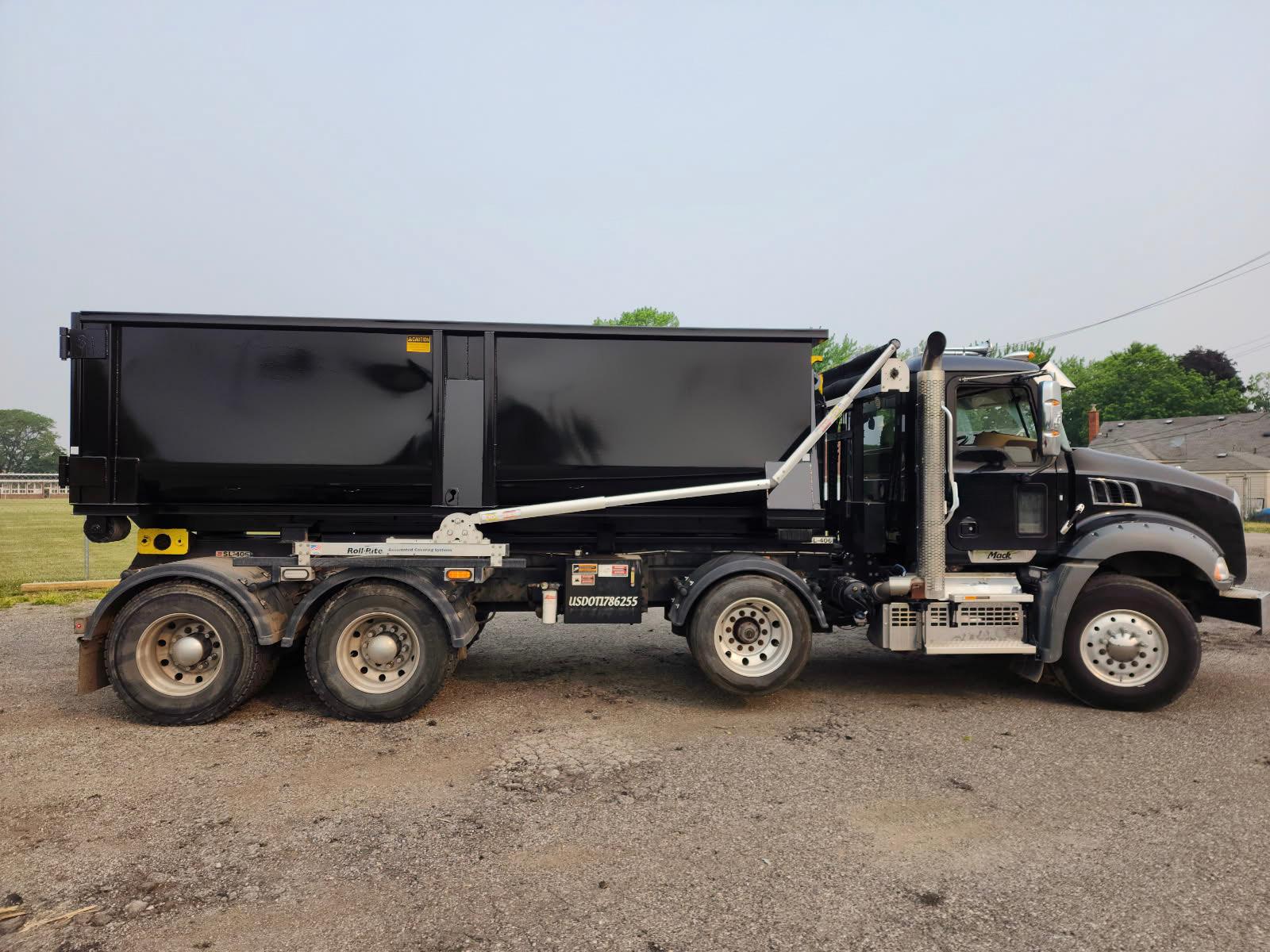 2022 Mack SwapLoader Hooklift - image 1