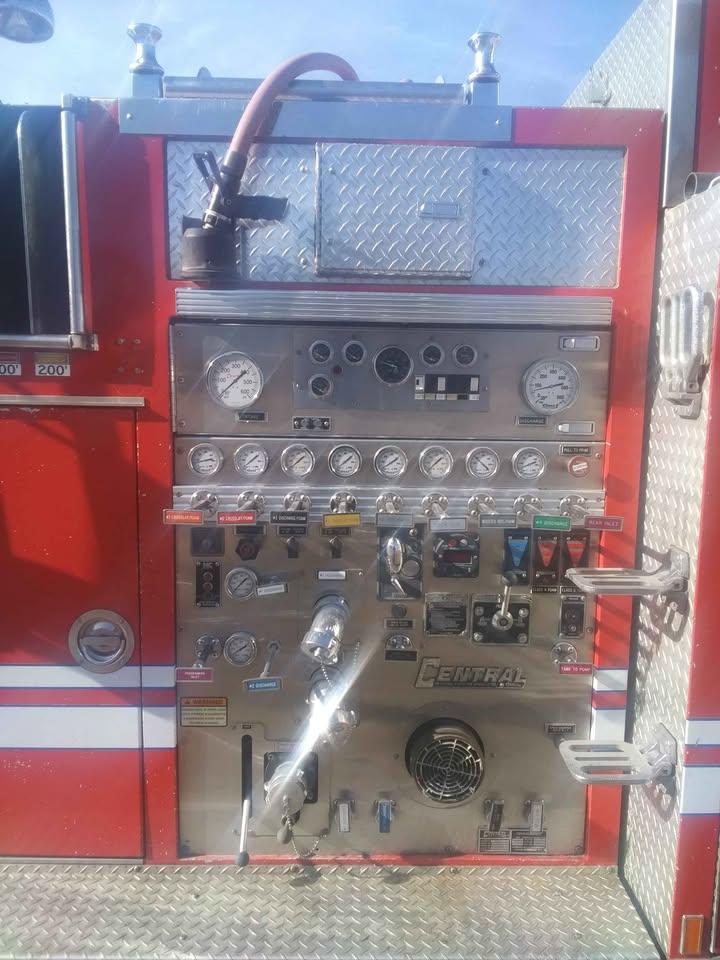 1998 Freightliner Type 3 - image 3