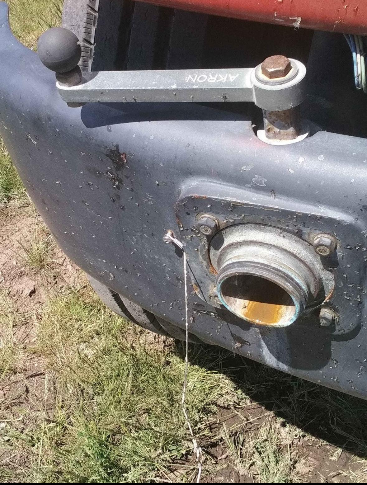 1991 Chevy Kodiak Tanker, 2000 Gal. - image 4