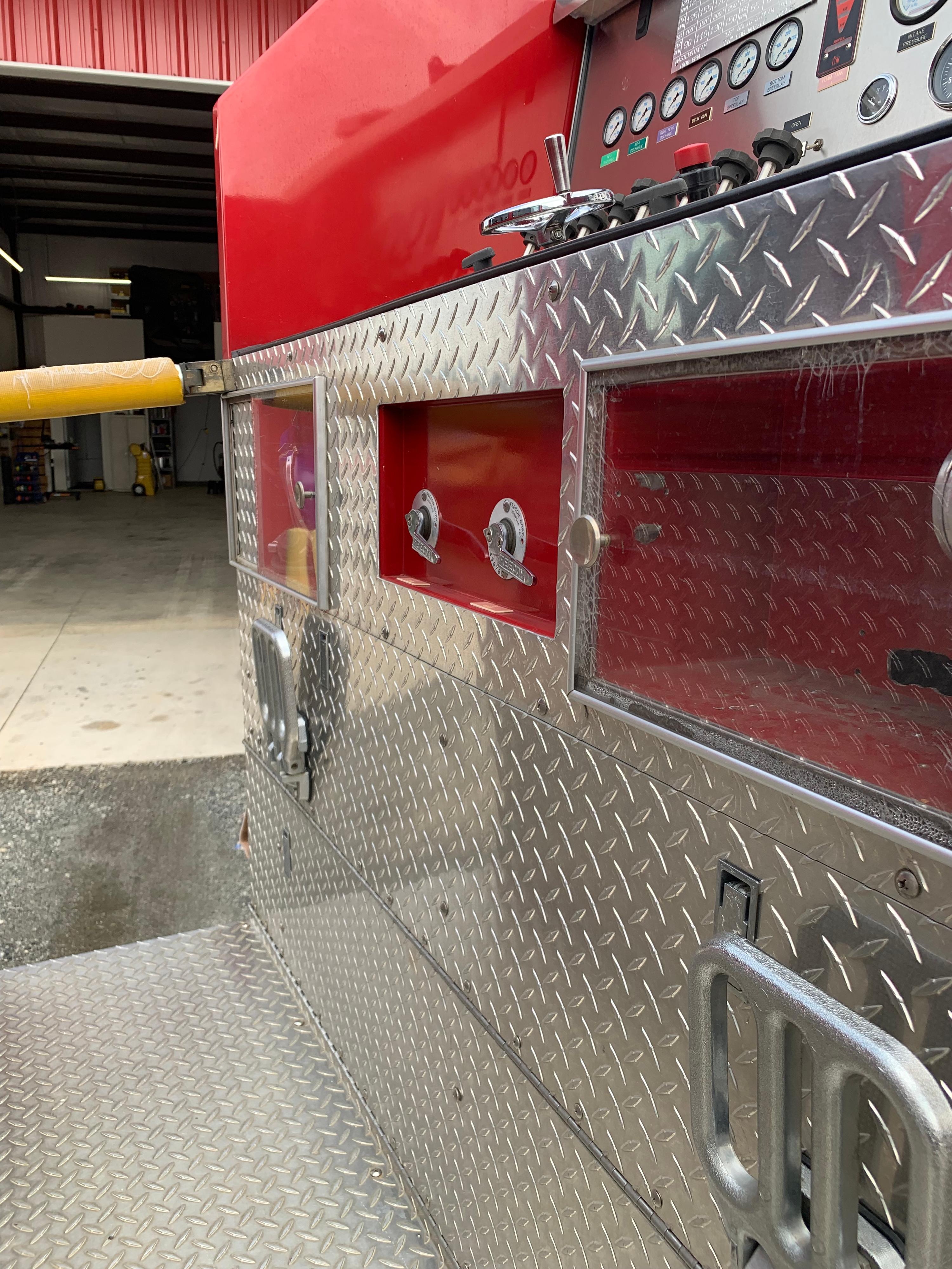 1996 3D Freightliner Pumper Tanker - image 22