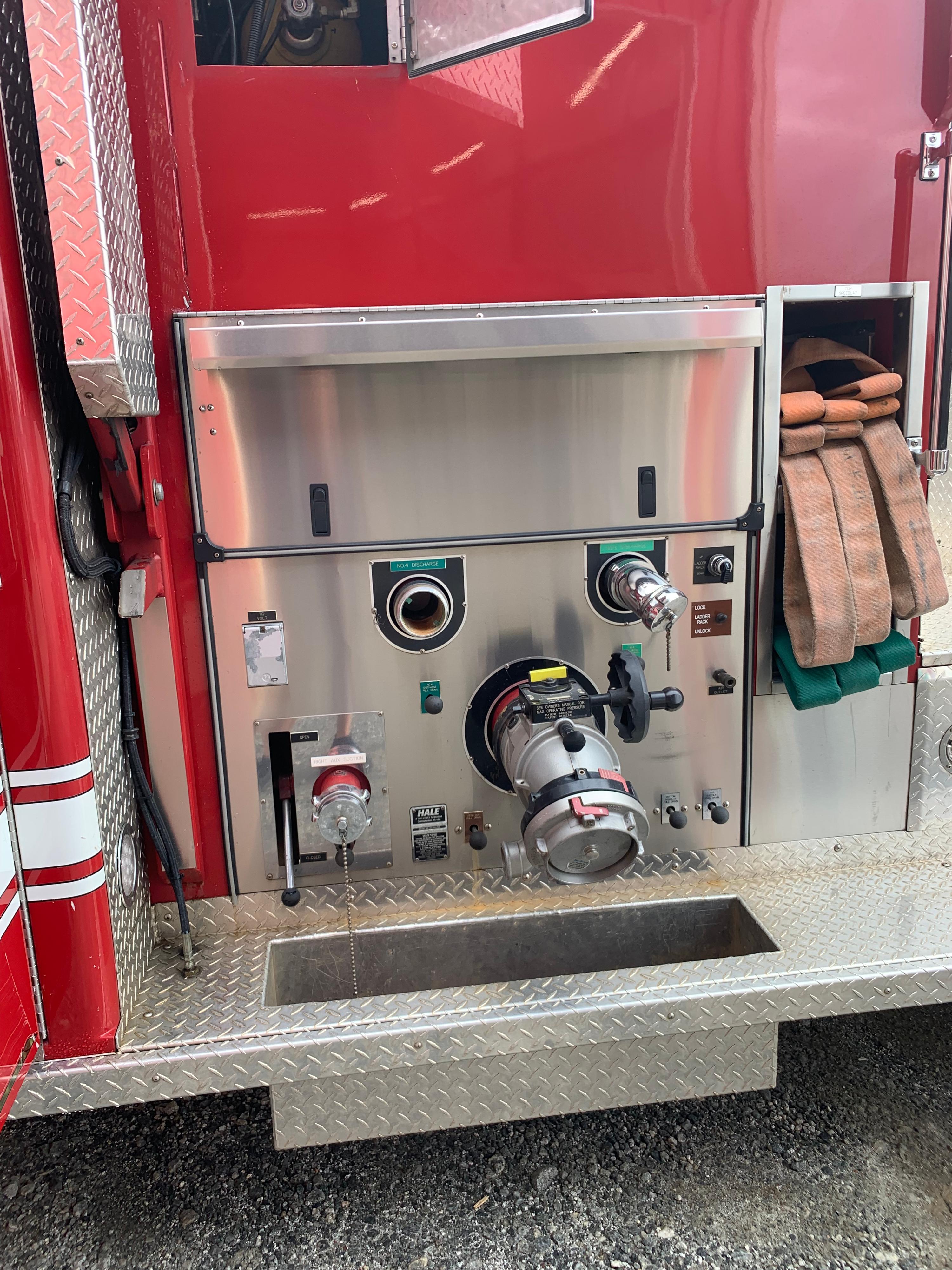 1996 3D Freightliner Pumper Tanker - image 9