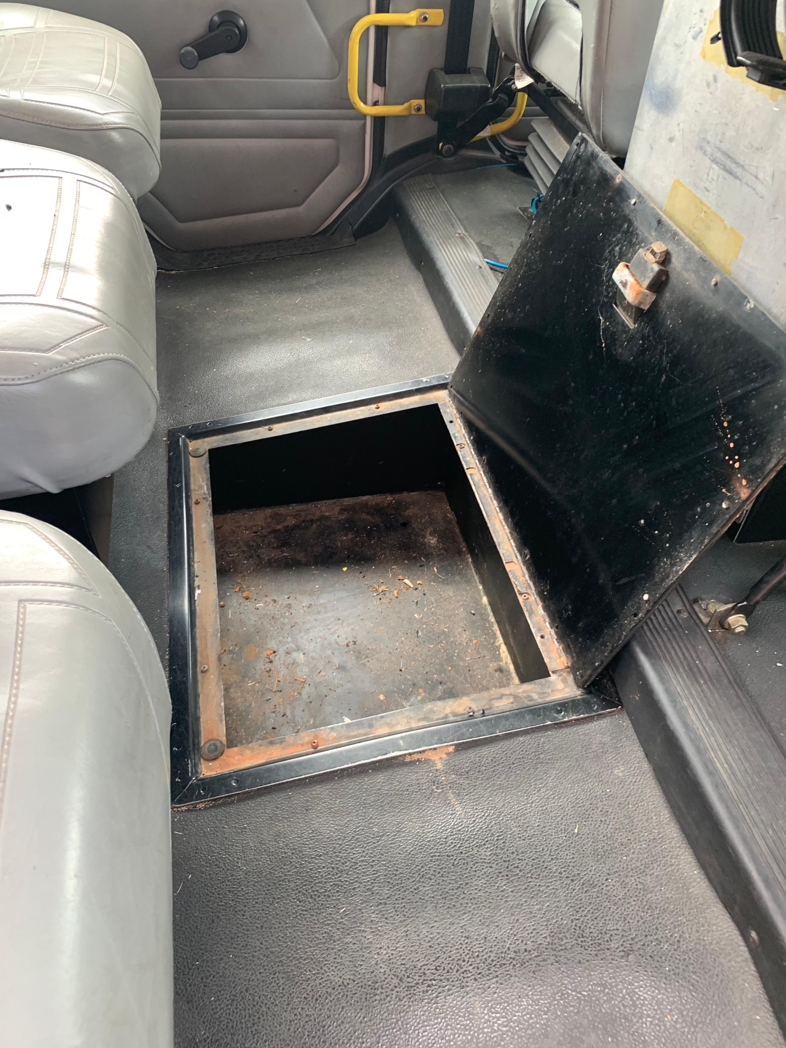 1996 3D Freightliner Pumper Tanker - image 38