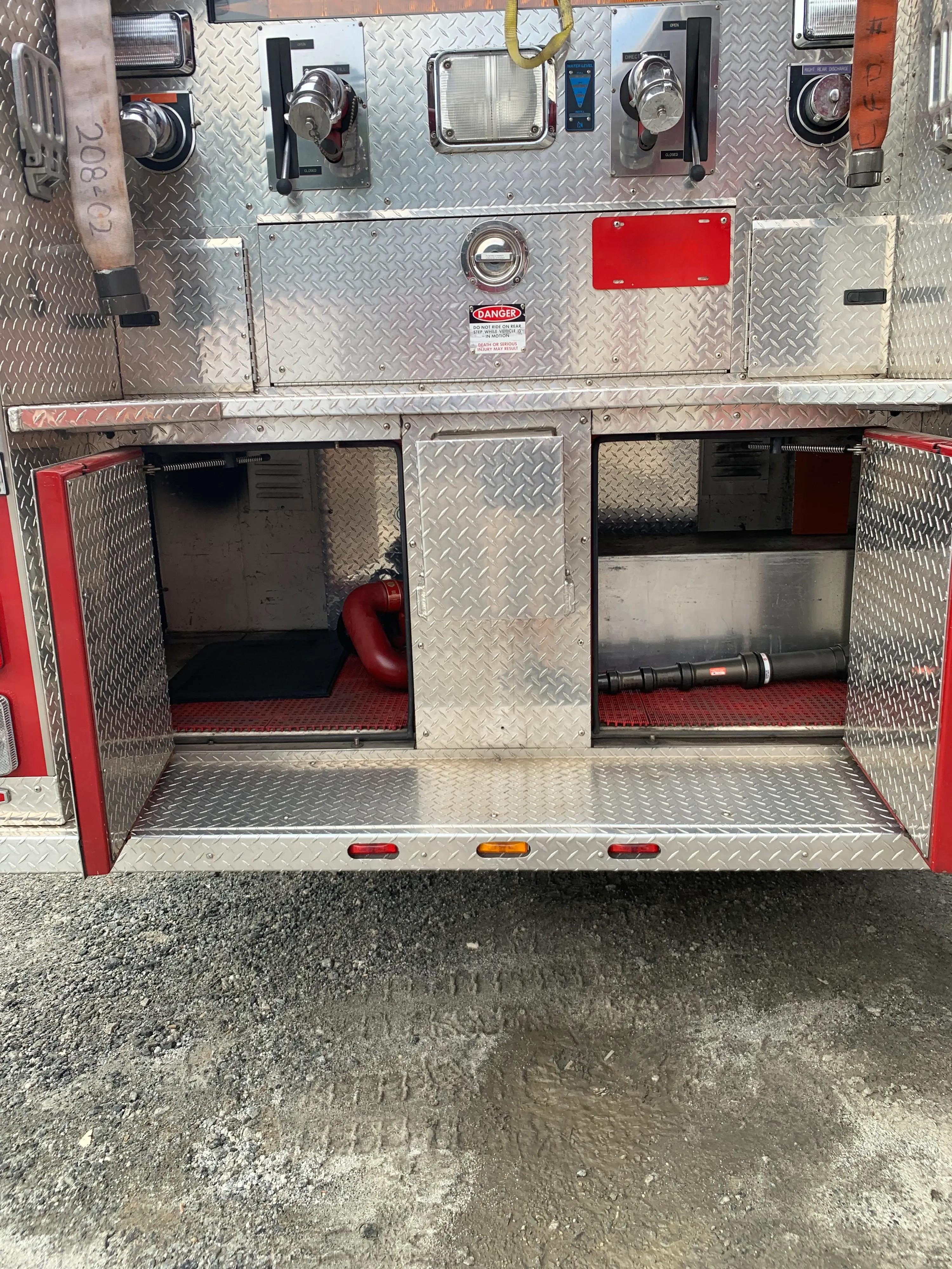 1996 3D Freightliner Pumper Tanker - image 11
