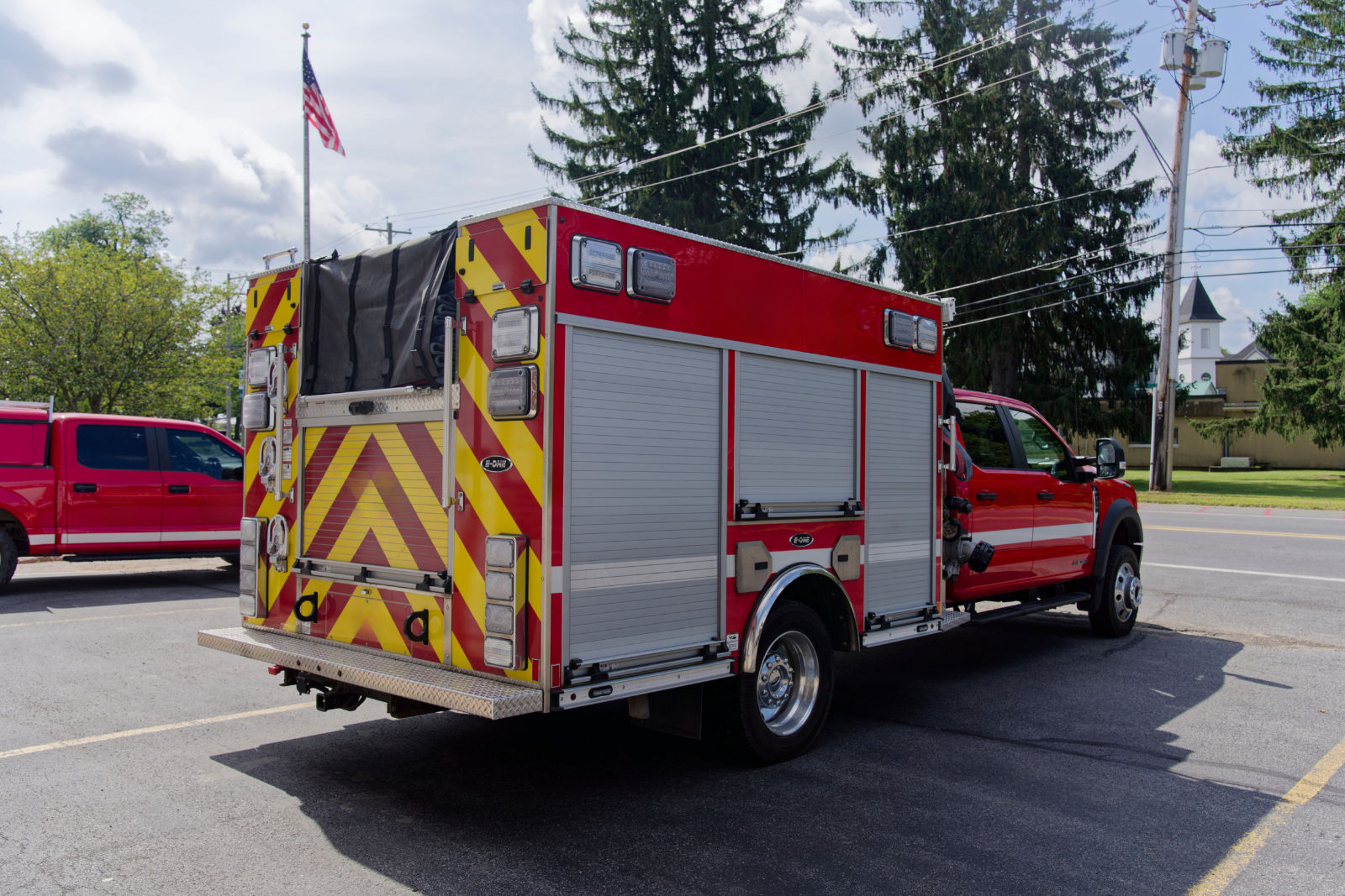 2025 E-One Ford 4x4 Mini Pumper - image 9