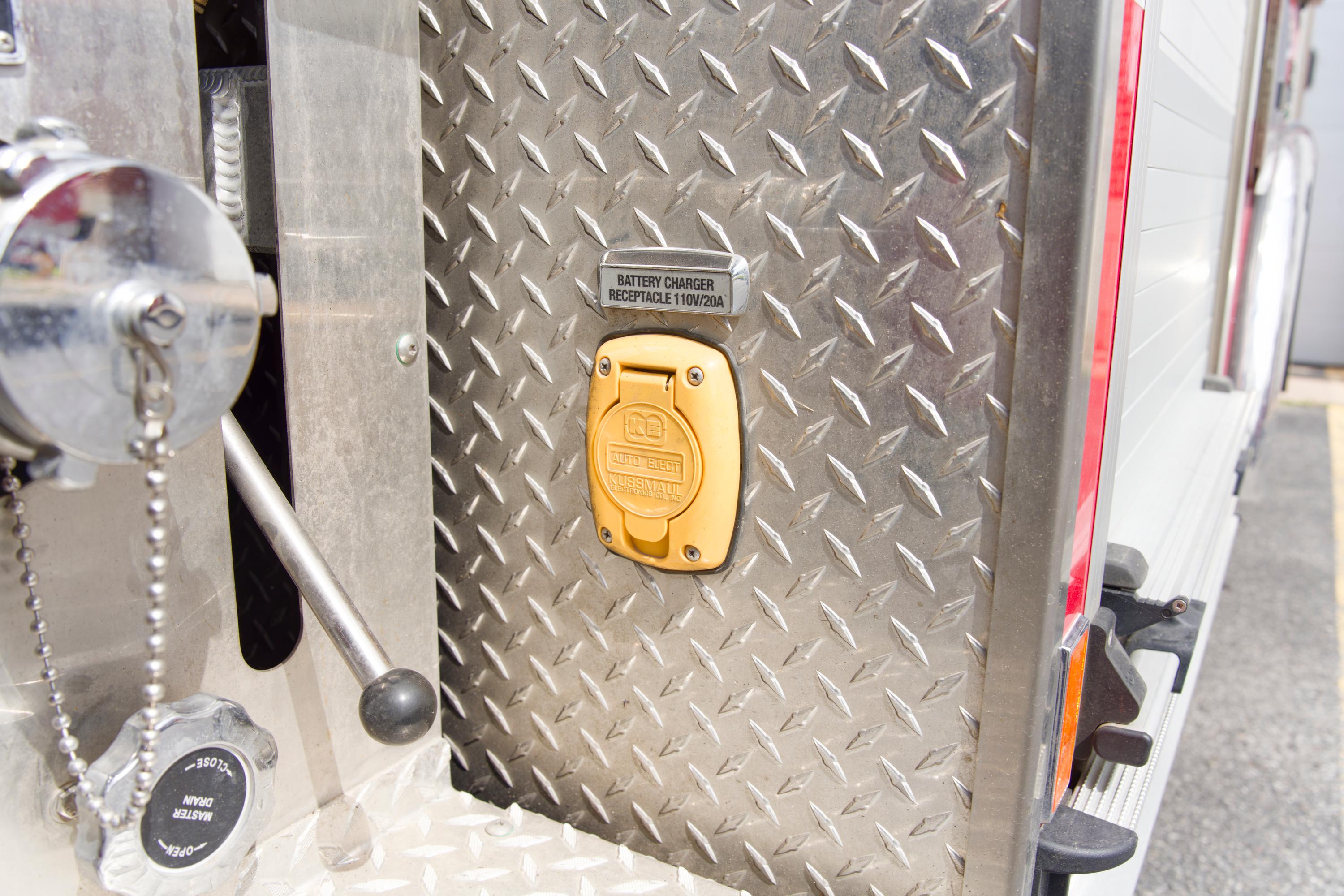 2025 E-One Ford 4x4 Mini Pumper - image 106