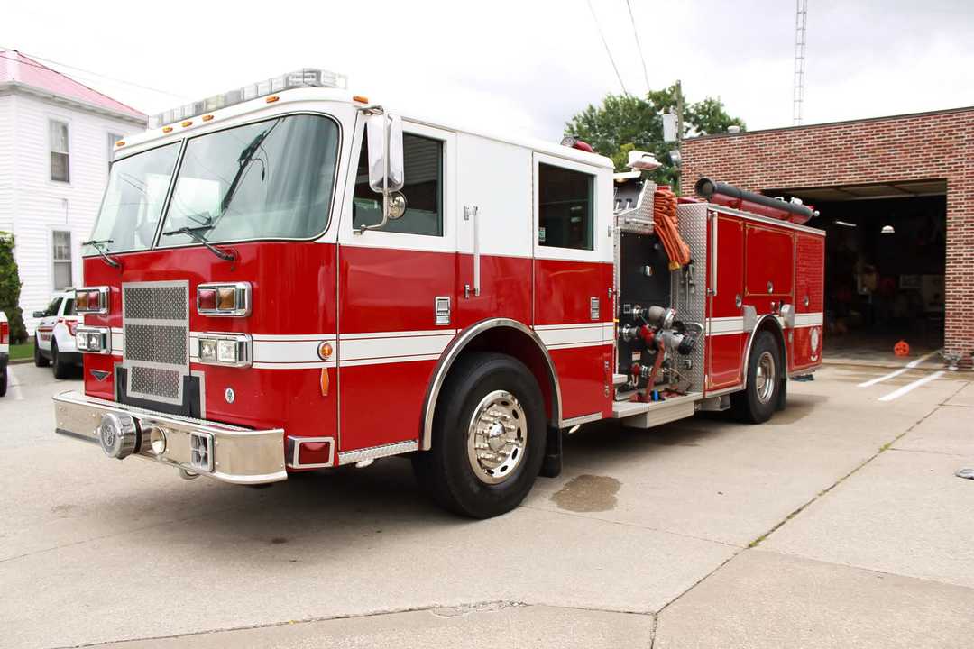 2006 Pierce Contender Pumper