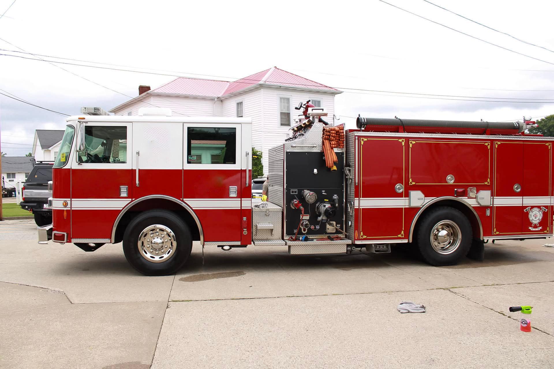 2006 Pierce Contender Pumper - image 3