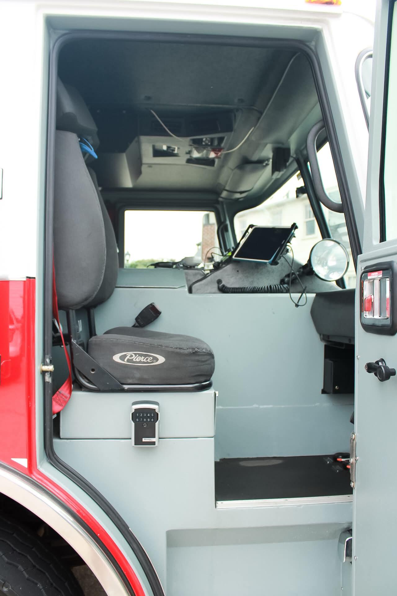 2006 Pierce Contender Pumper - image 14