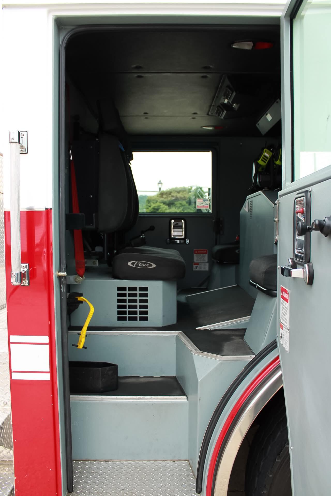 2006 Pierce Contender Pumper - image 19