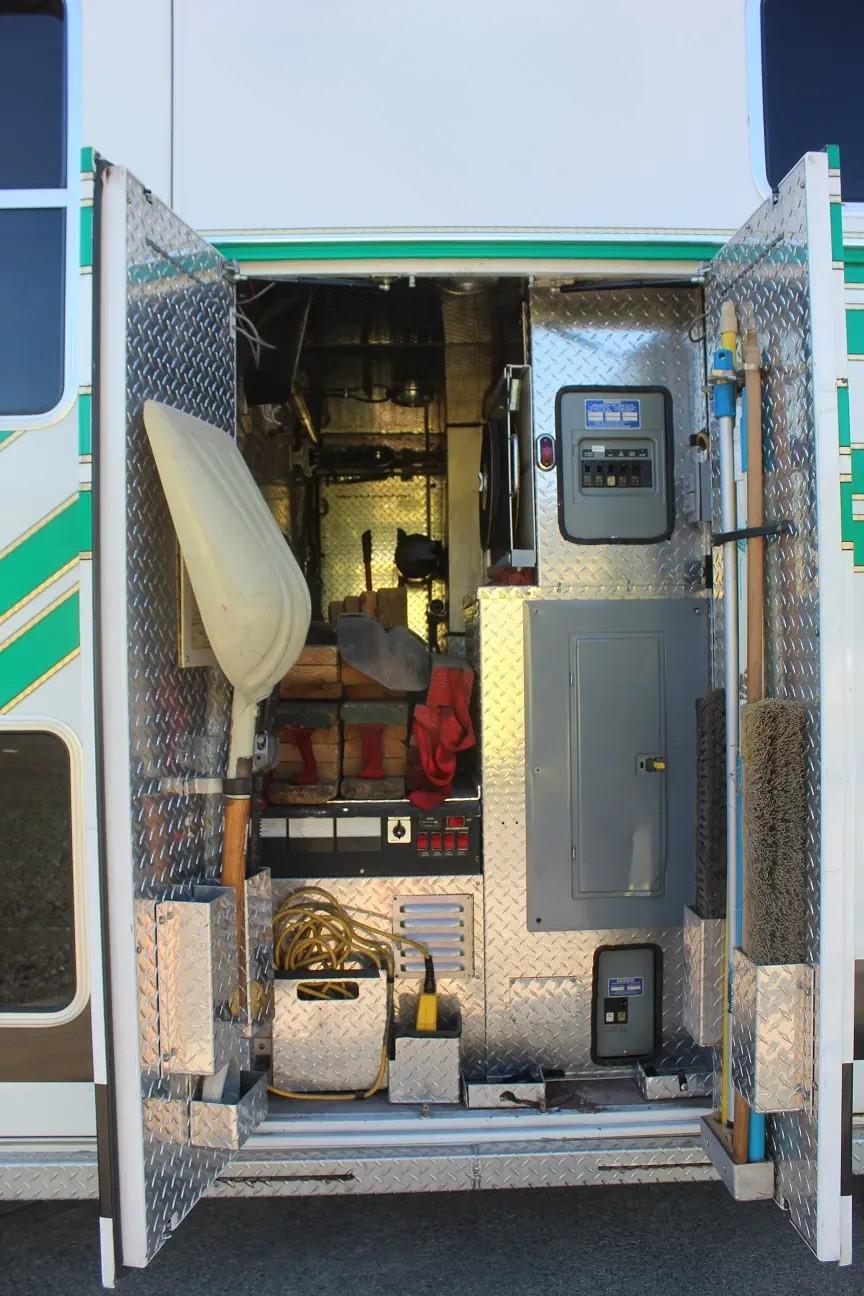 2000 Horton Freightliner Heavy Rescue - image 10