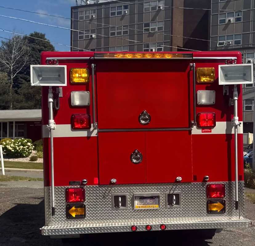 1999 International 4400 Heavy Rescue — photo 6