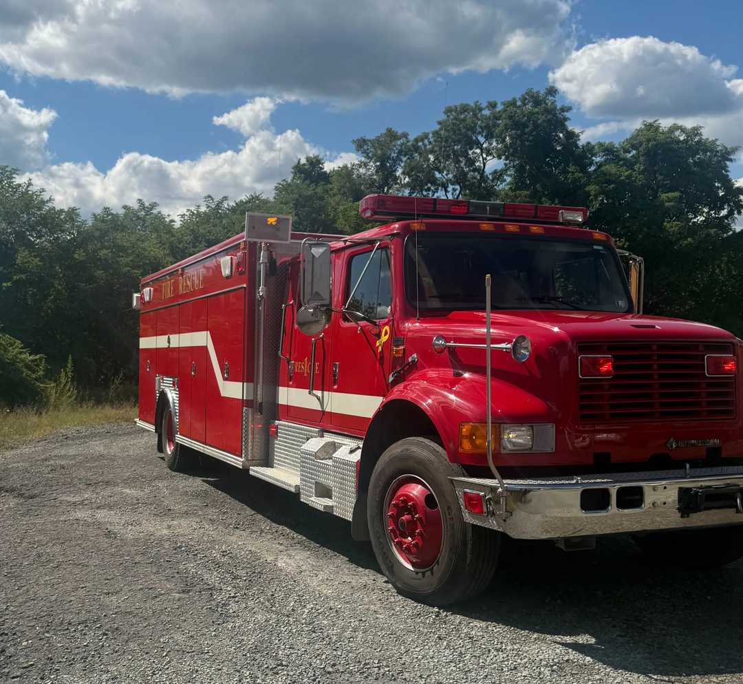 1999 International 4400 Heavy Rescue