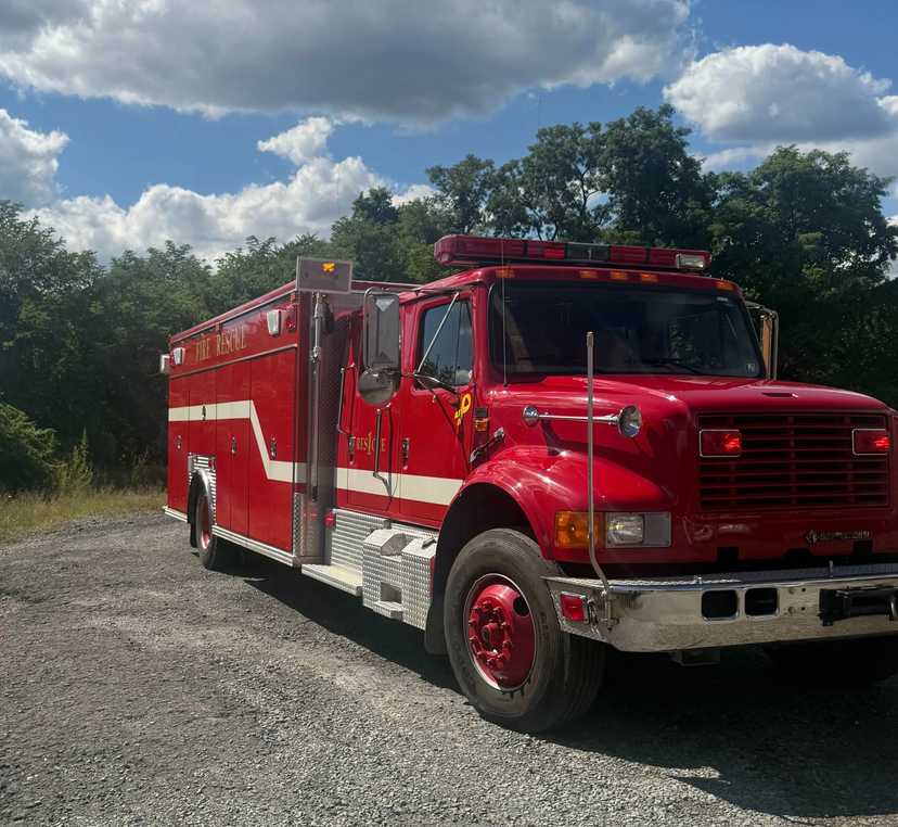 1999 International 4400 Heavy Rescue