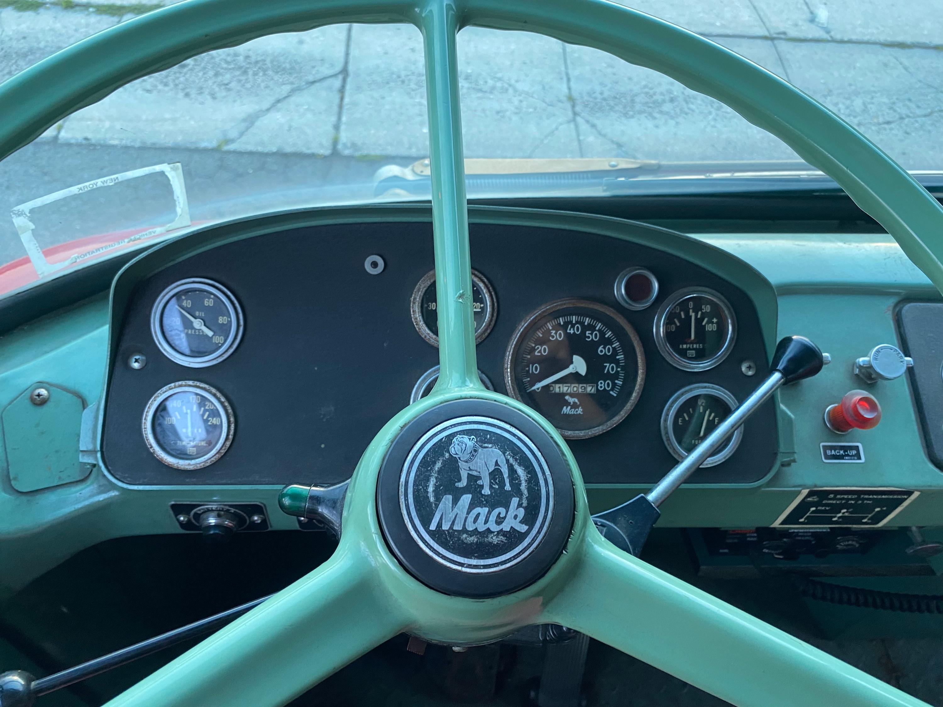 1968 Mack Engine - image 9