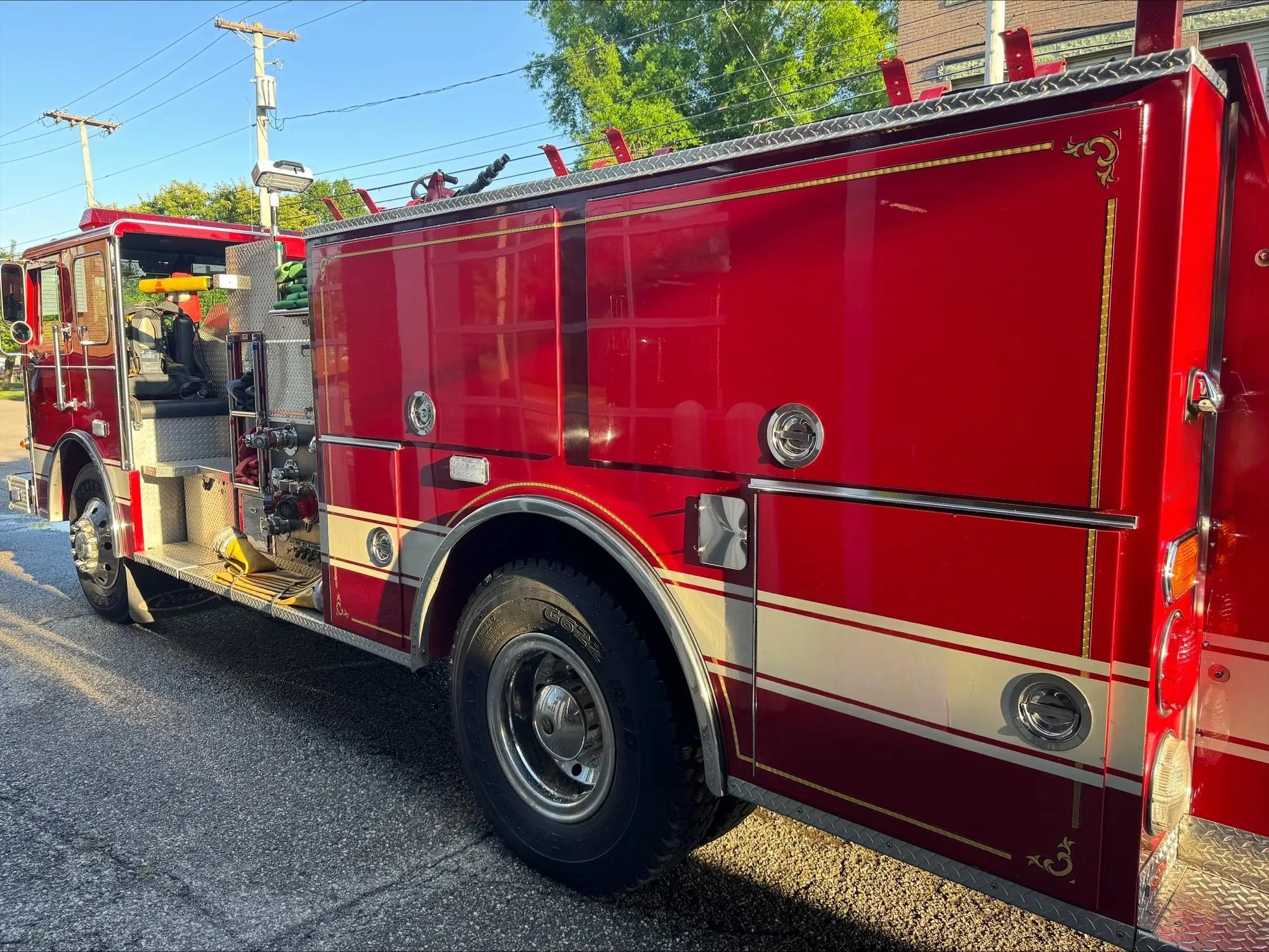 1991 Pierce Dash Pumper - image 2