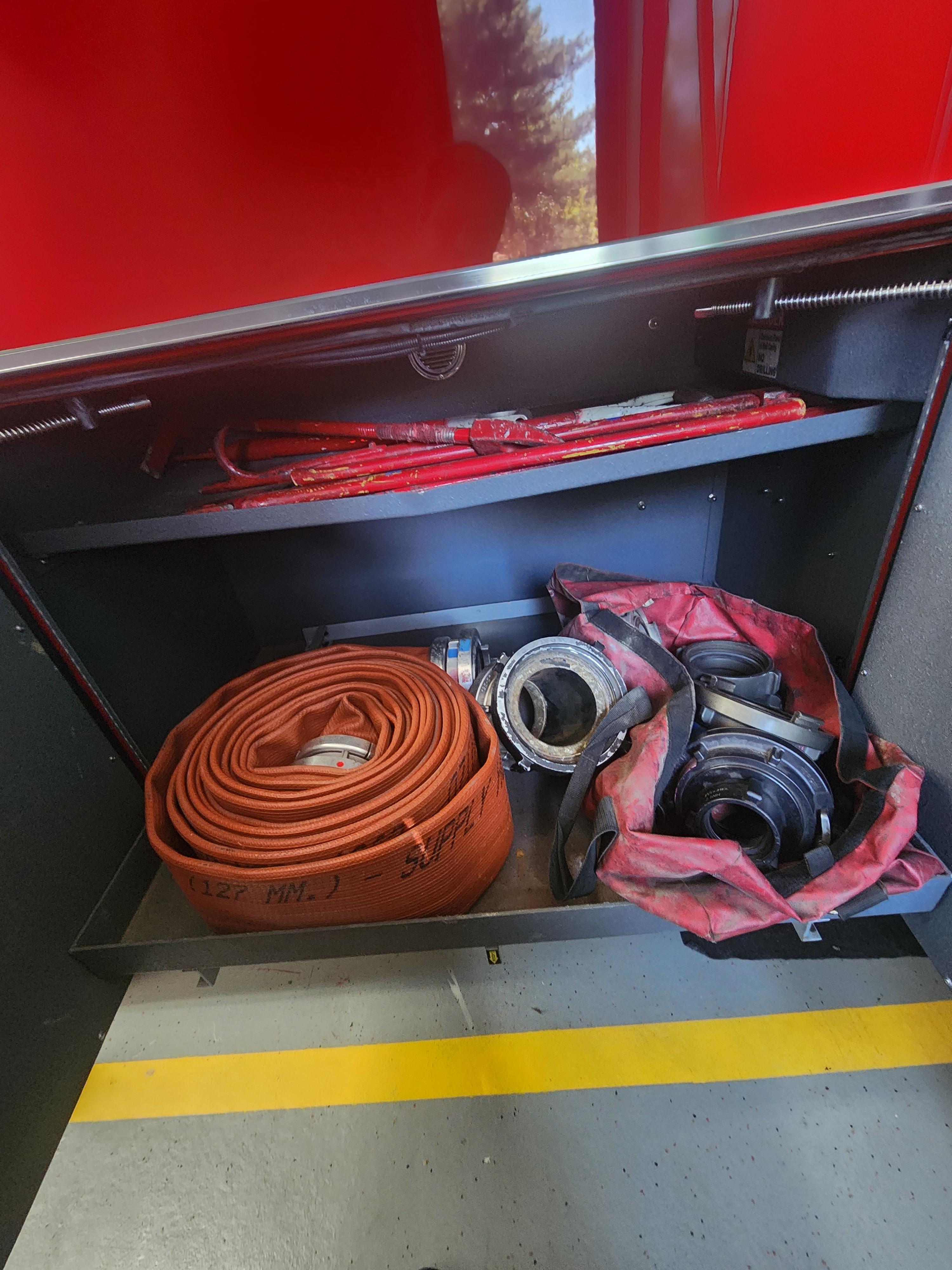 2004 / 2021 E-One Tender Pumper - image 6