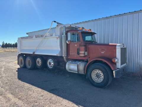 1989 Peterbilt 357 Dump Truck