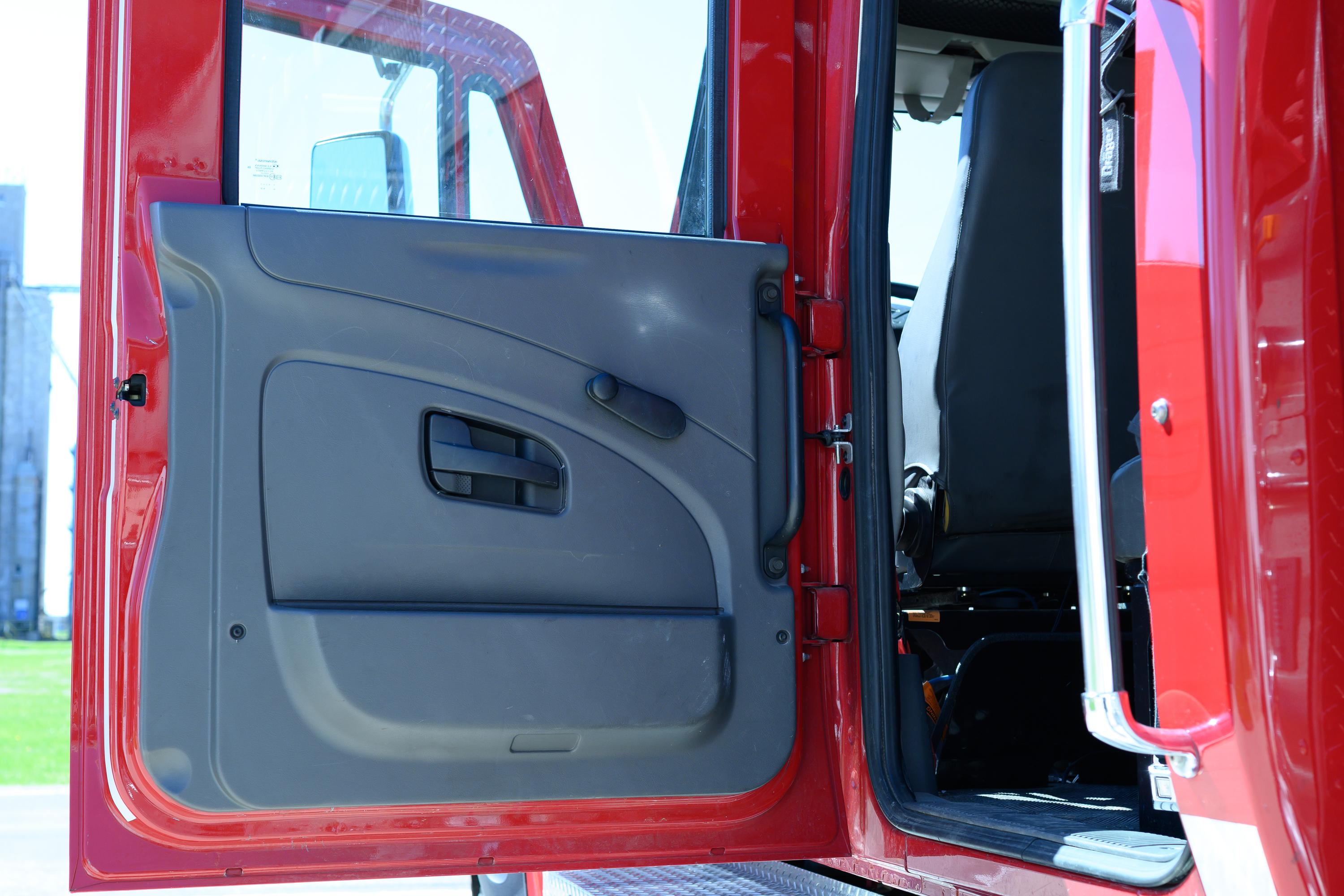 2010 Crimson International Pumper Tanker - image 93