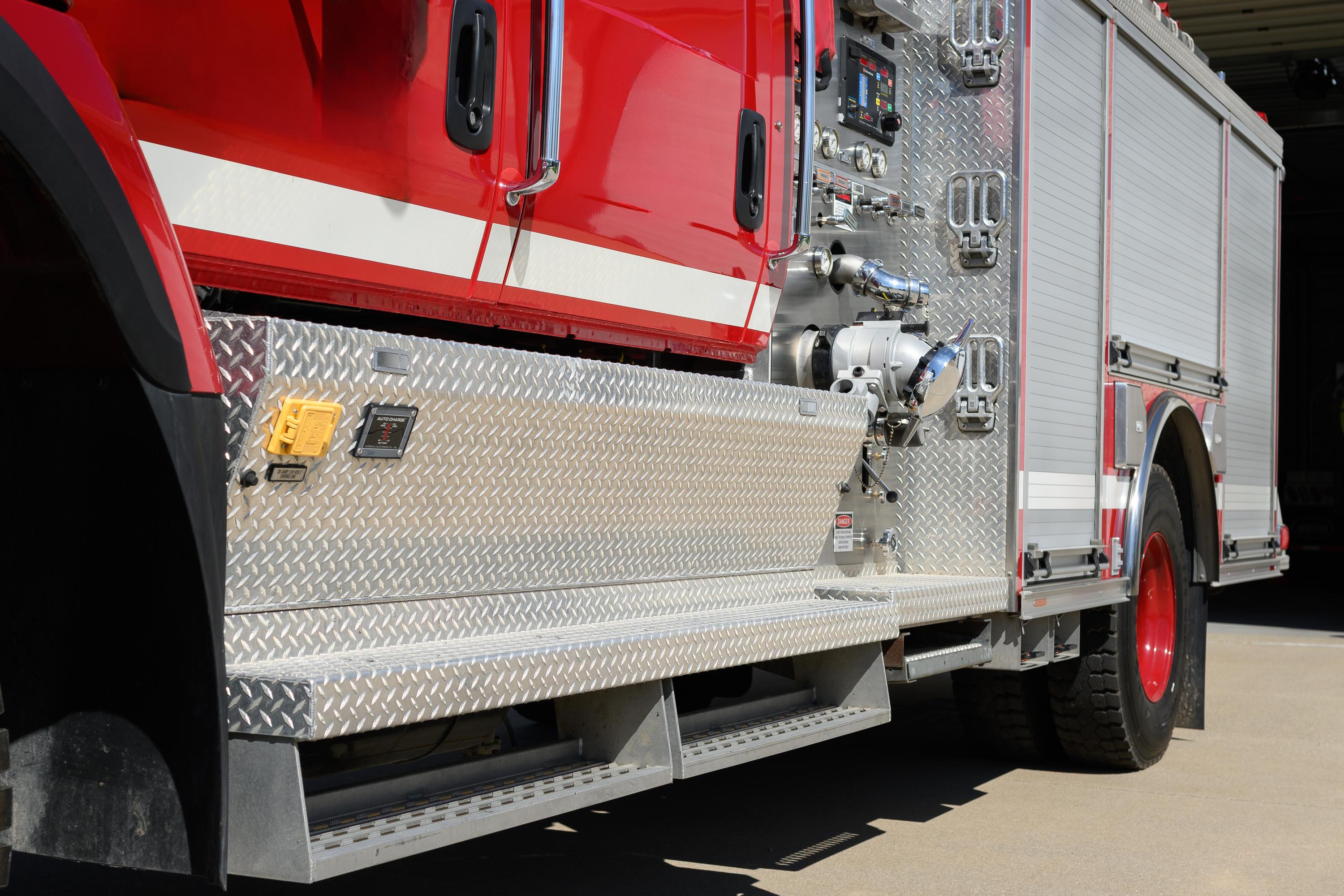 2010 Crimson International Pumper Tanker - image 11