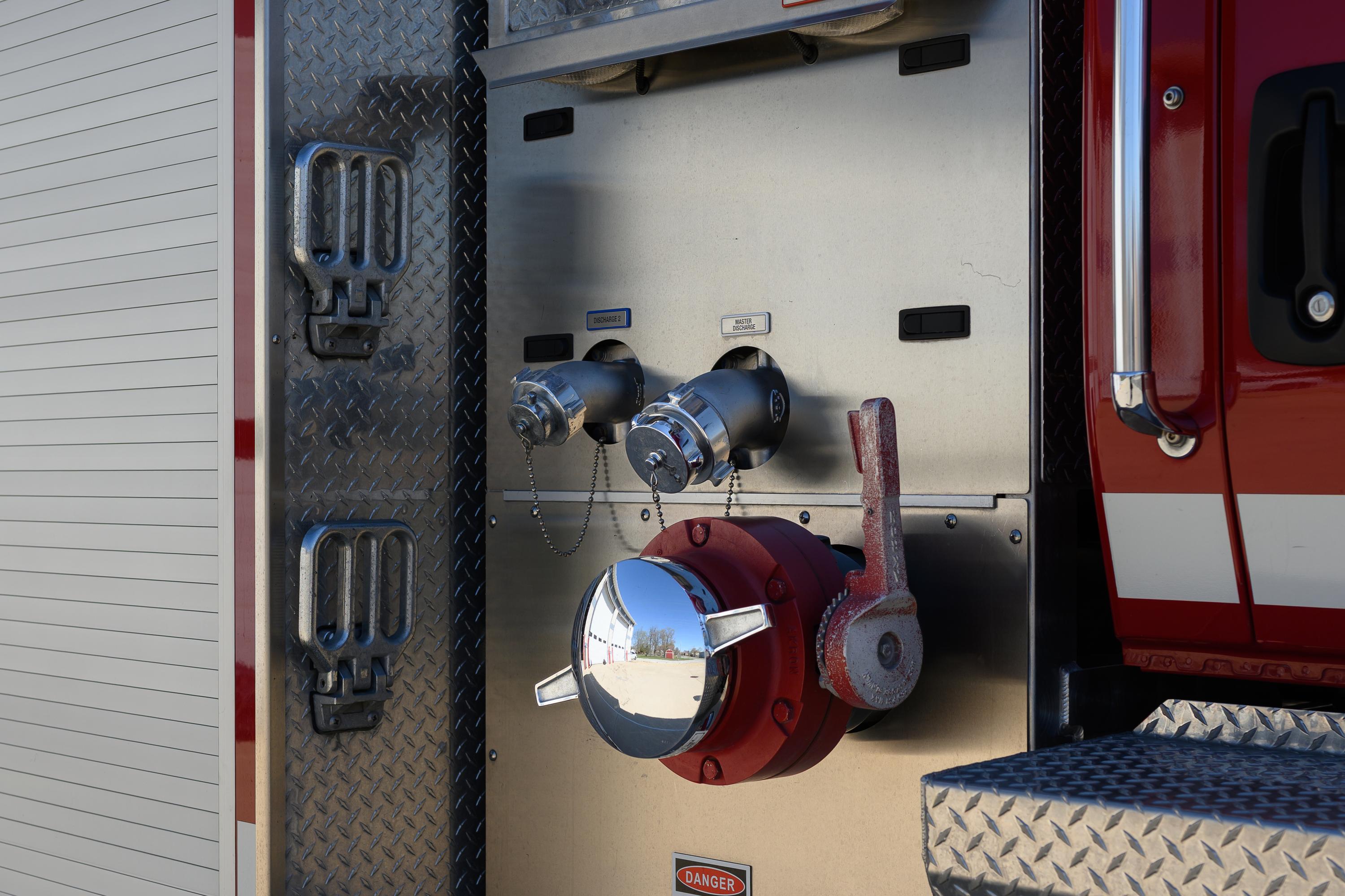 2010 Crimson International Pumper Tanker - image 65