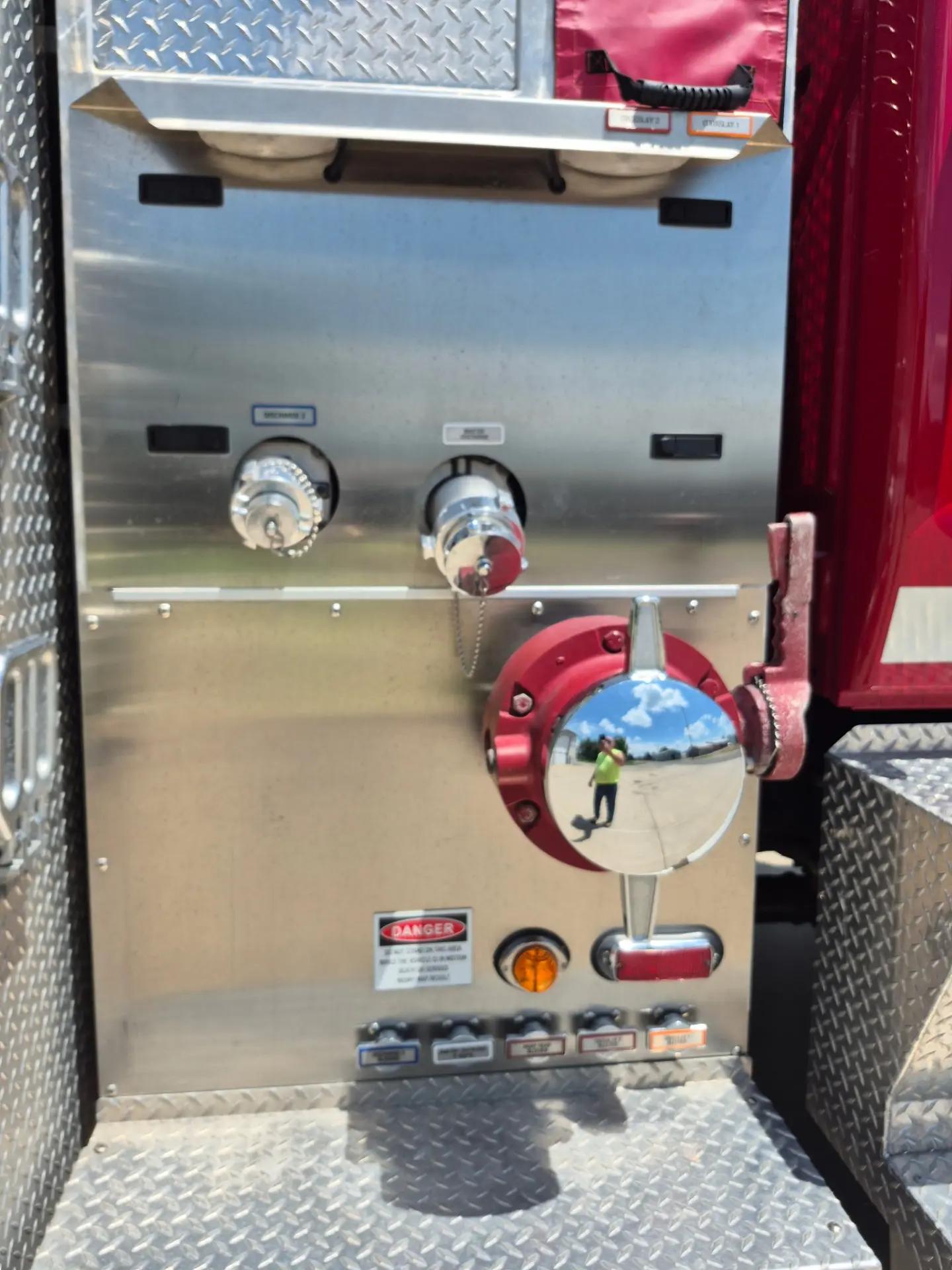 2010 Crimson International Pumper Tanker - image 111