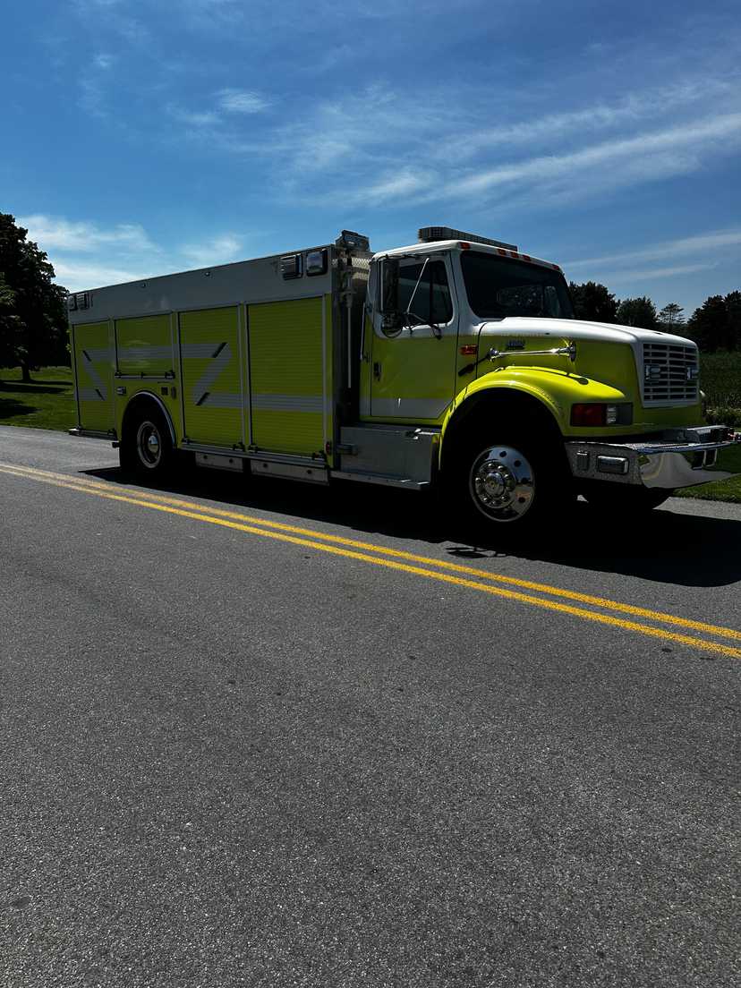 2000 4 Guys International Medium Rescue — photo 5