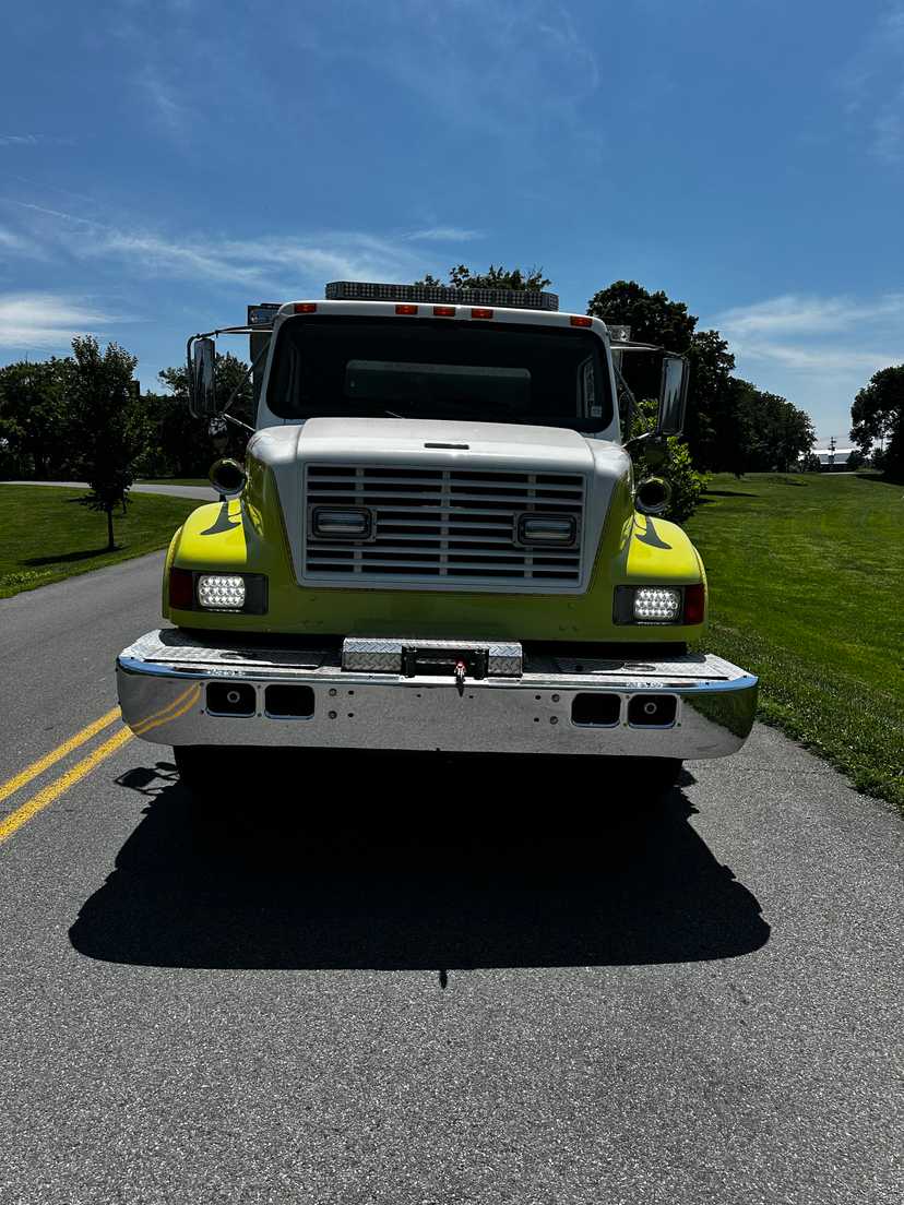 2000 4 Guys International Medium Rescue — photo 7