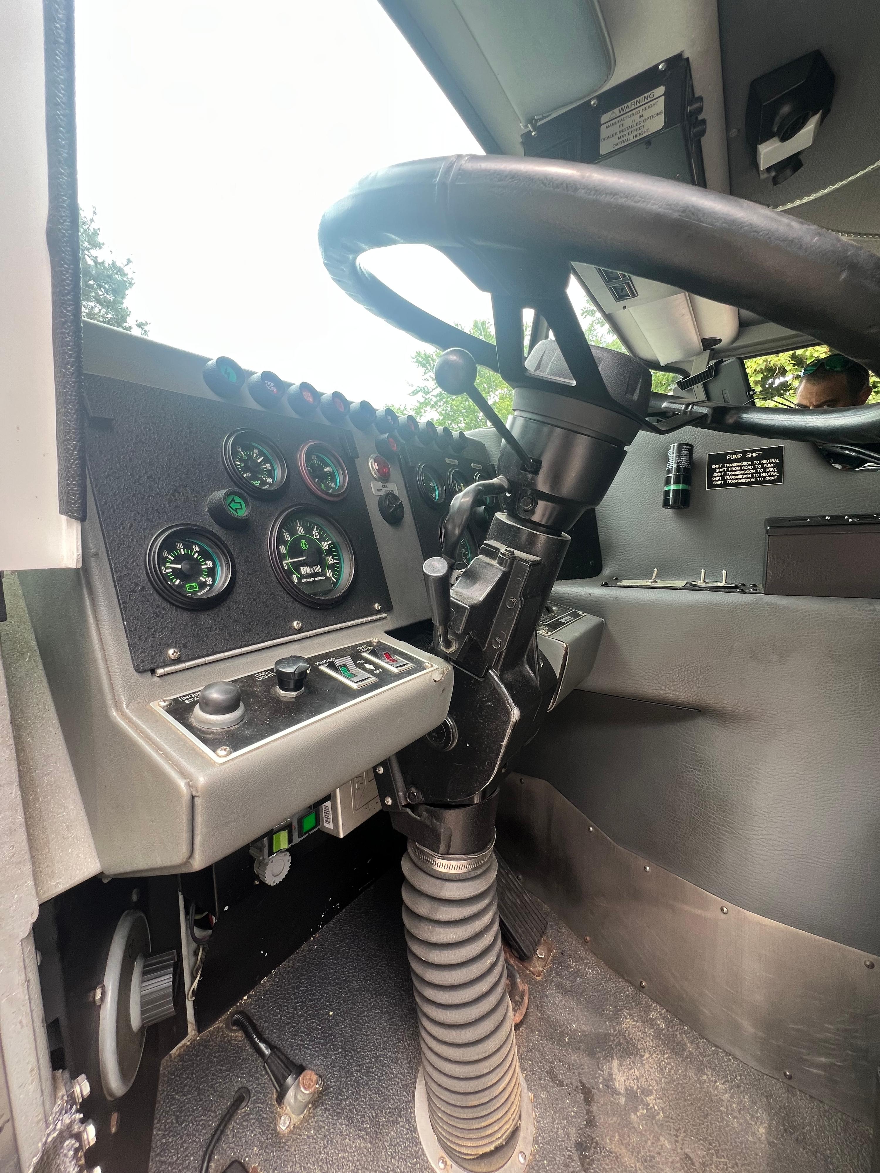 1999 Seagrave Pumper - image 20