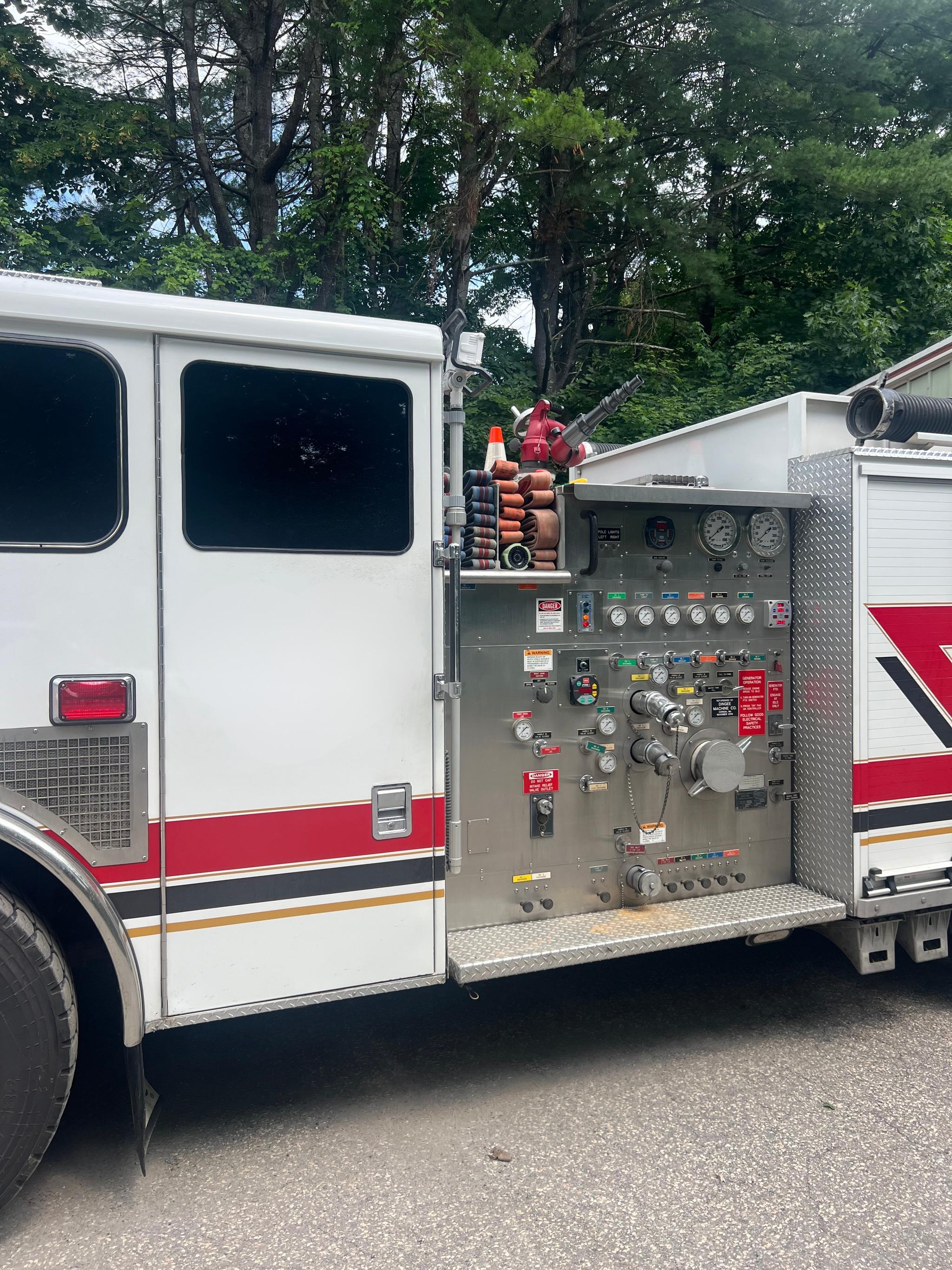 1999 Seagrave Pumper - image 4