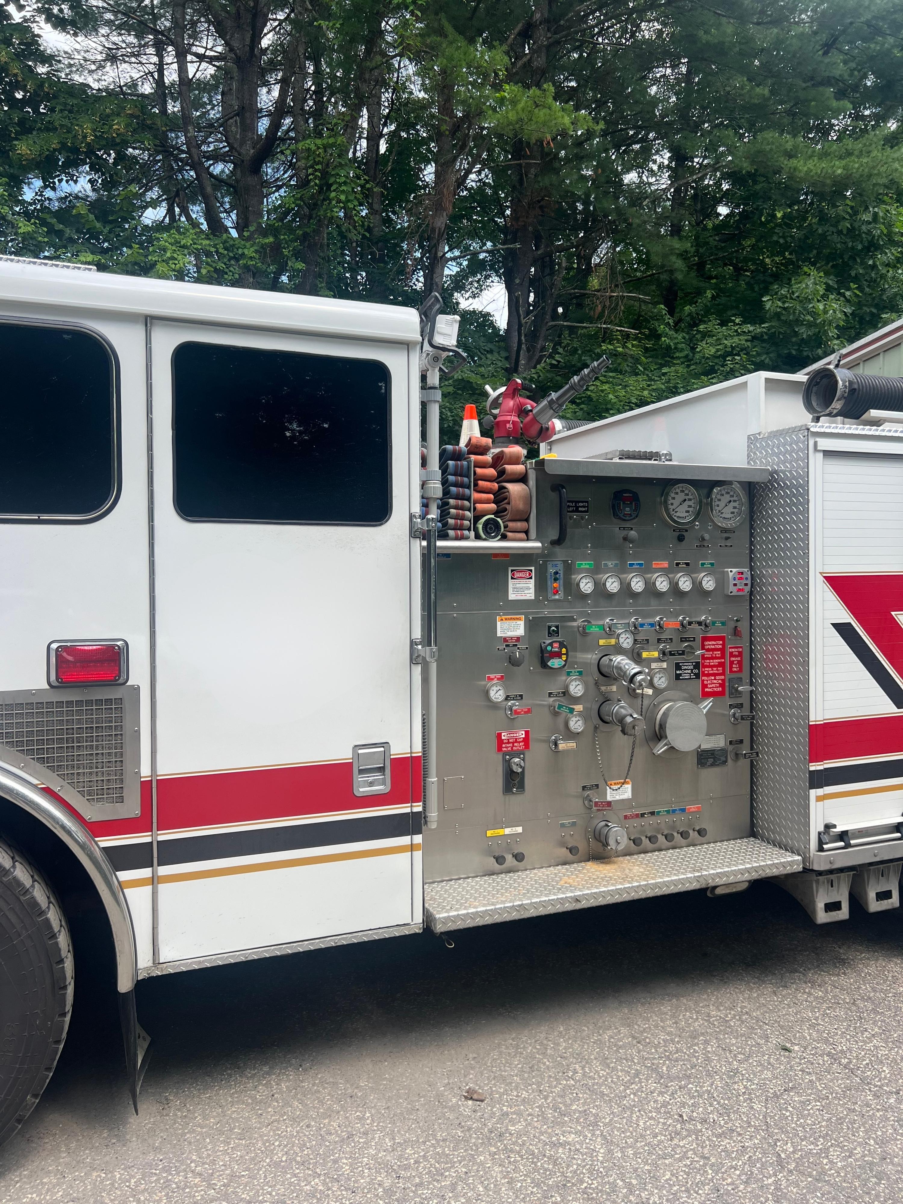 1999 Seagrave Pumper - image 4