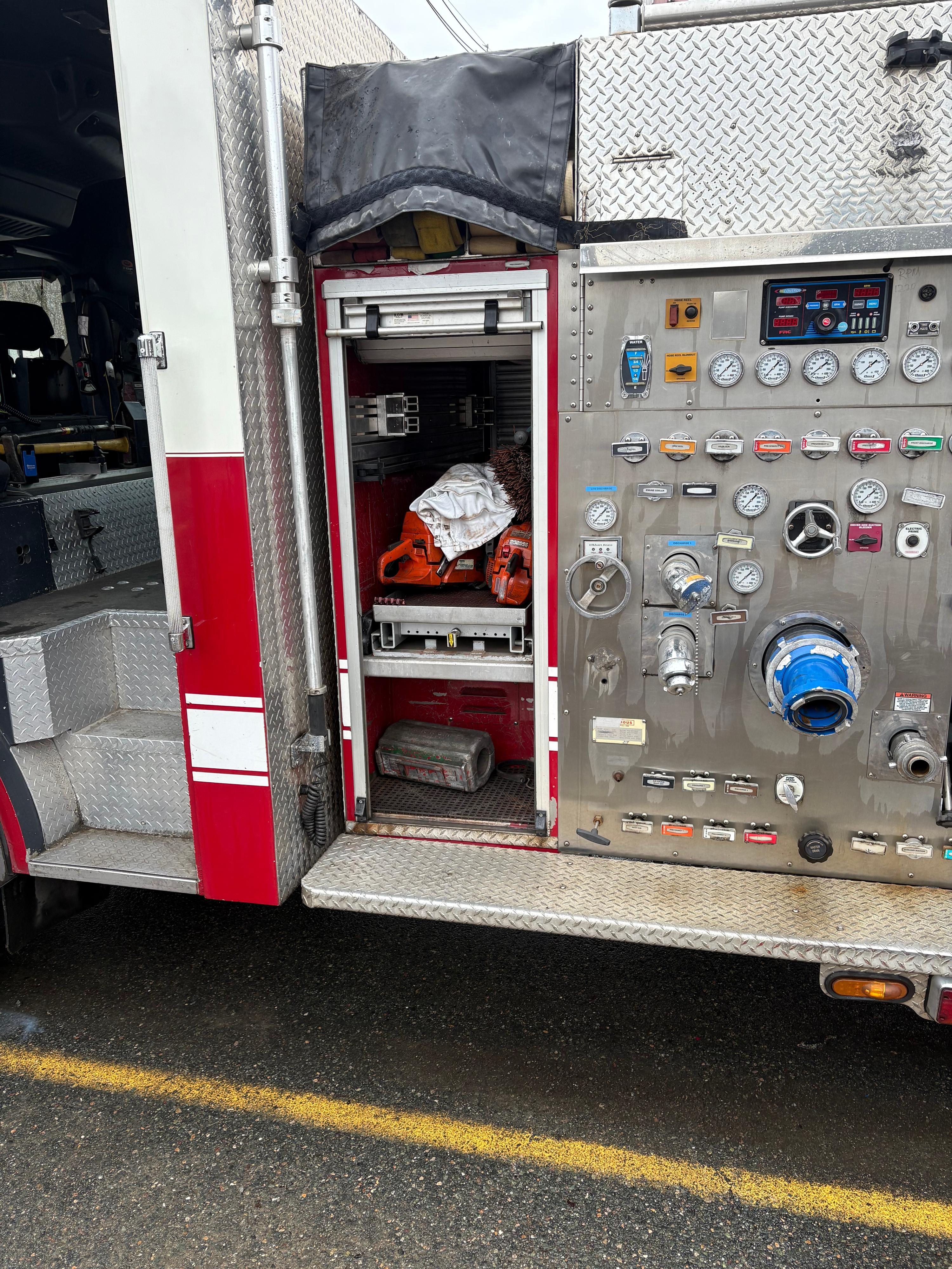 2005 KME Pumper - image 12